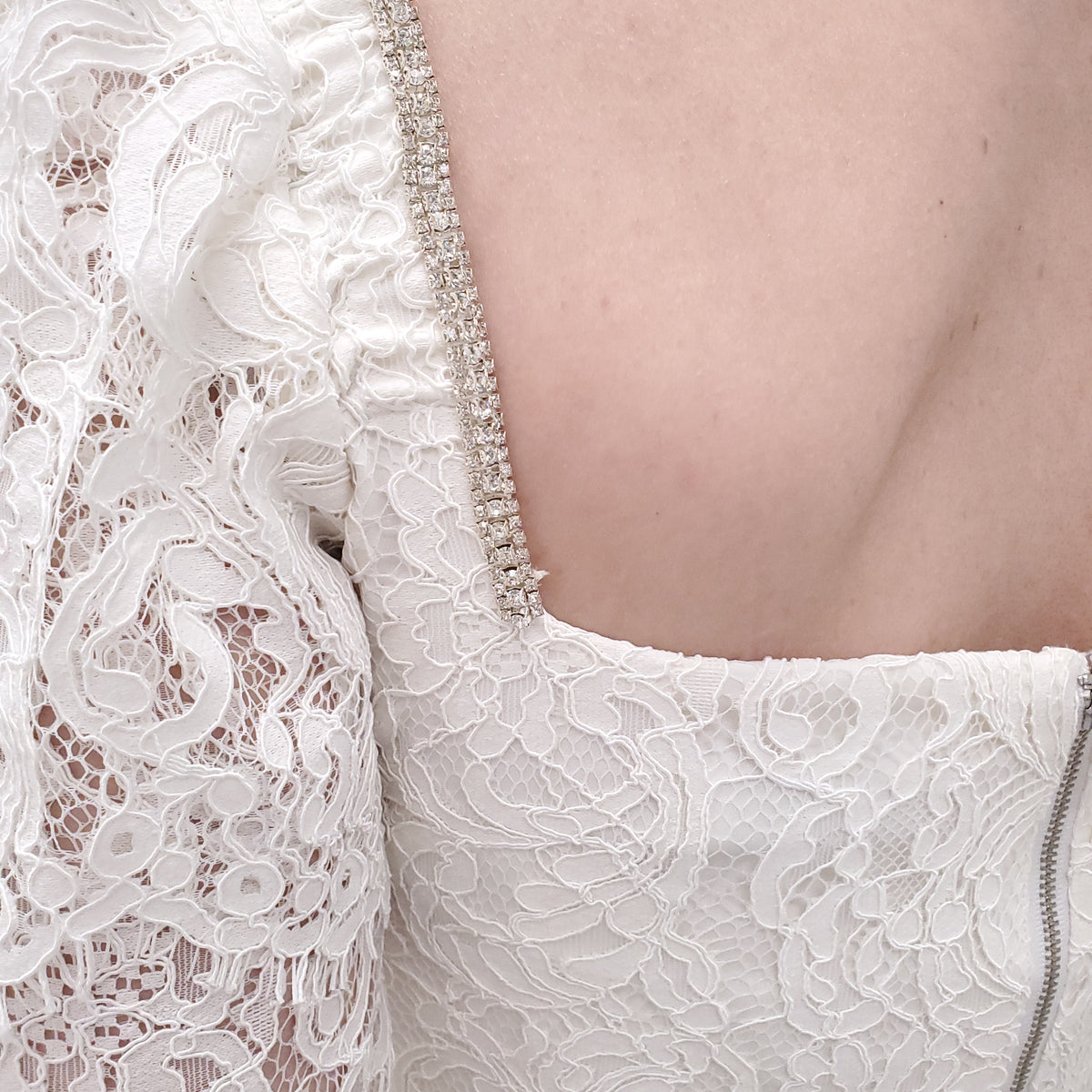 SELF PORTRAIT LACE BUSTIER WITH CRYSTAL DETAILS - SIZE 8