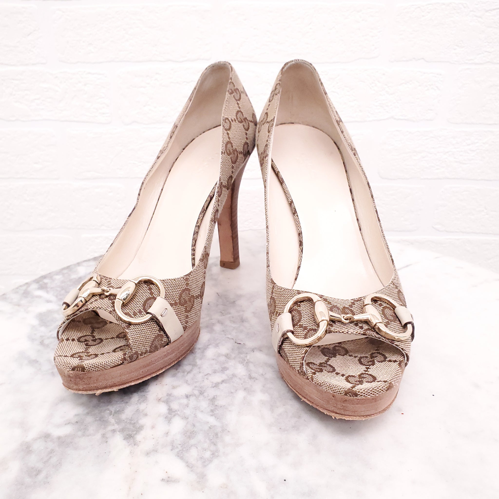 Gucci peep toe heels online