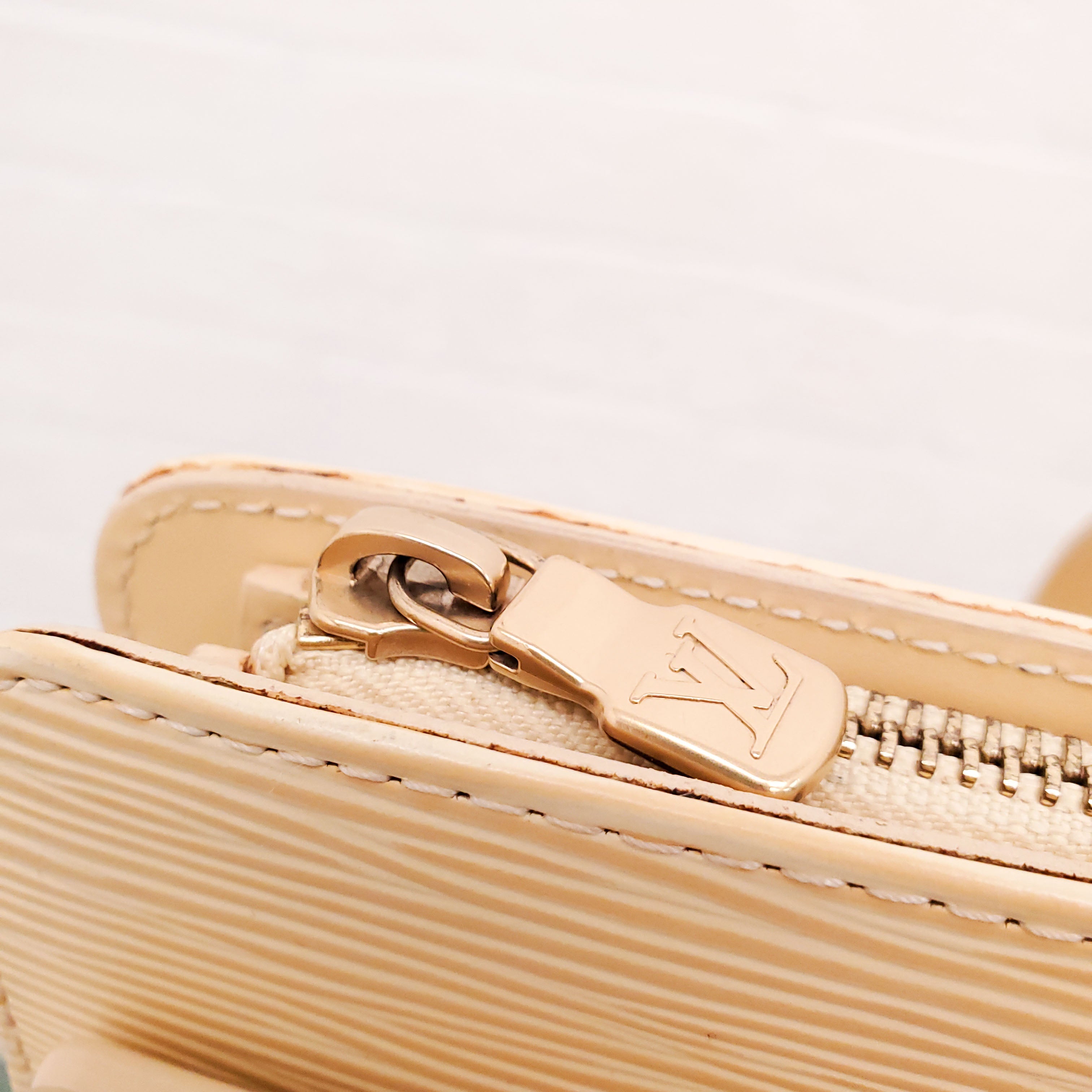 LOUIS VUITTON CROISETTE YELLOW PM