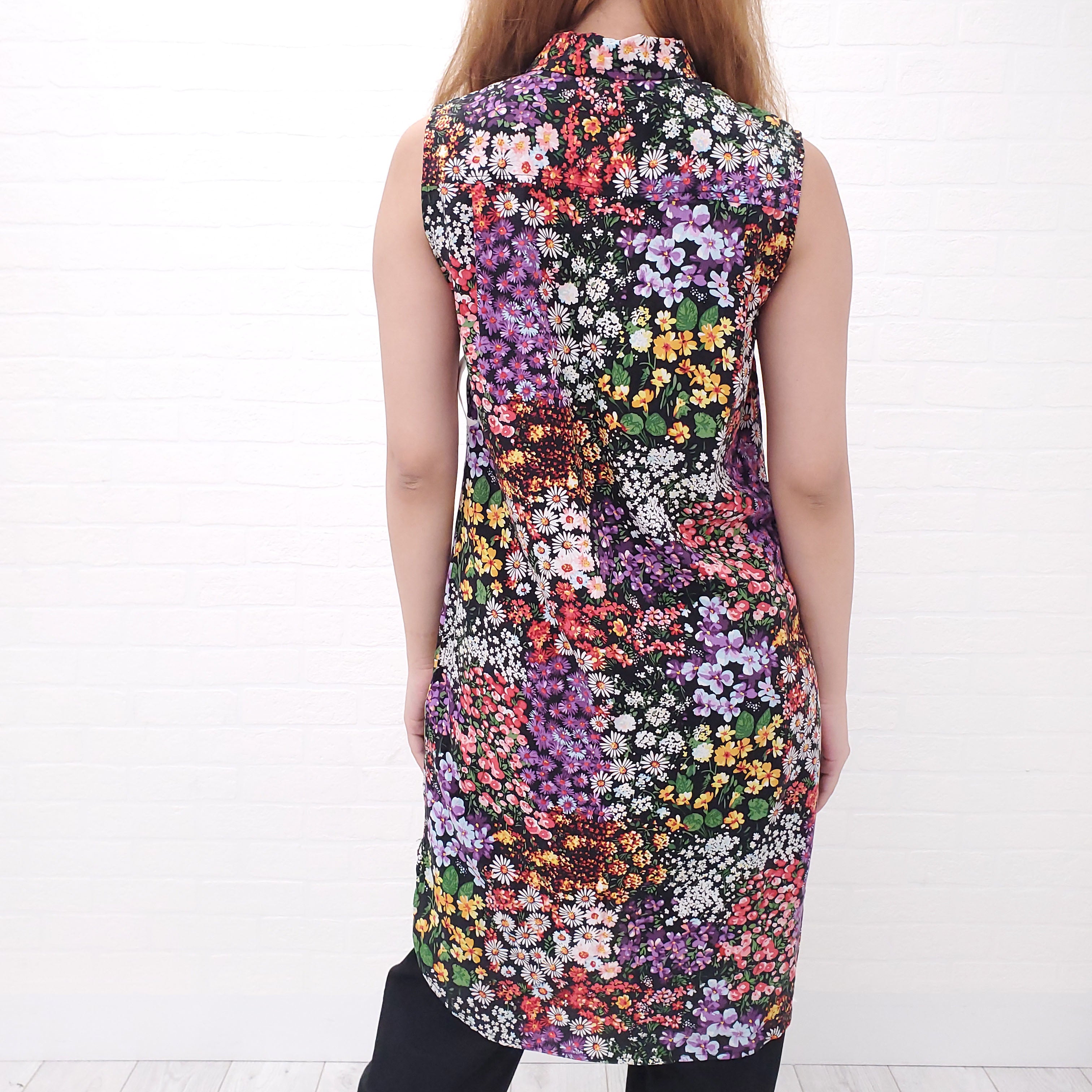 EQUIPMENT FLORAL SLEEVELESS BLOUSE - SIZE XS