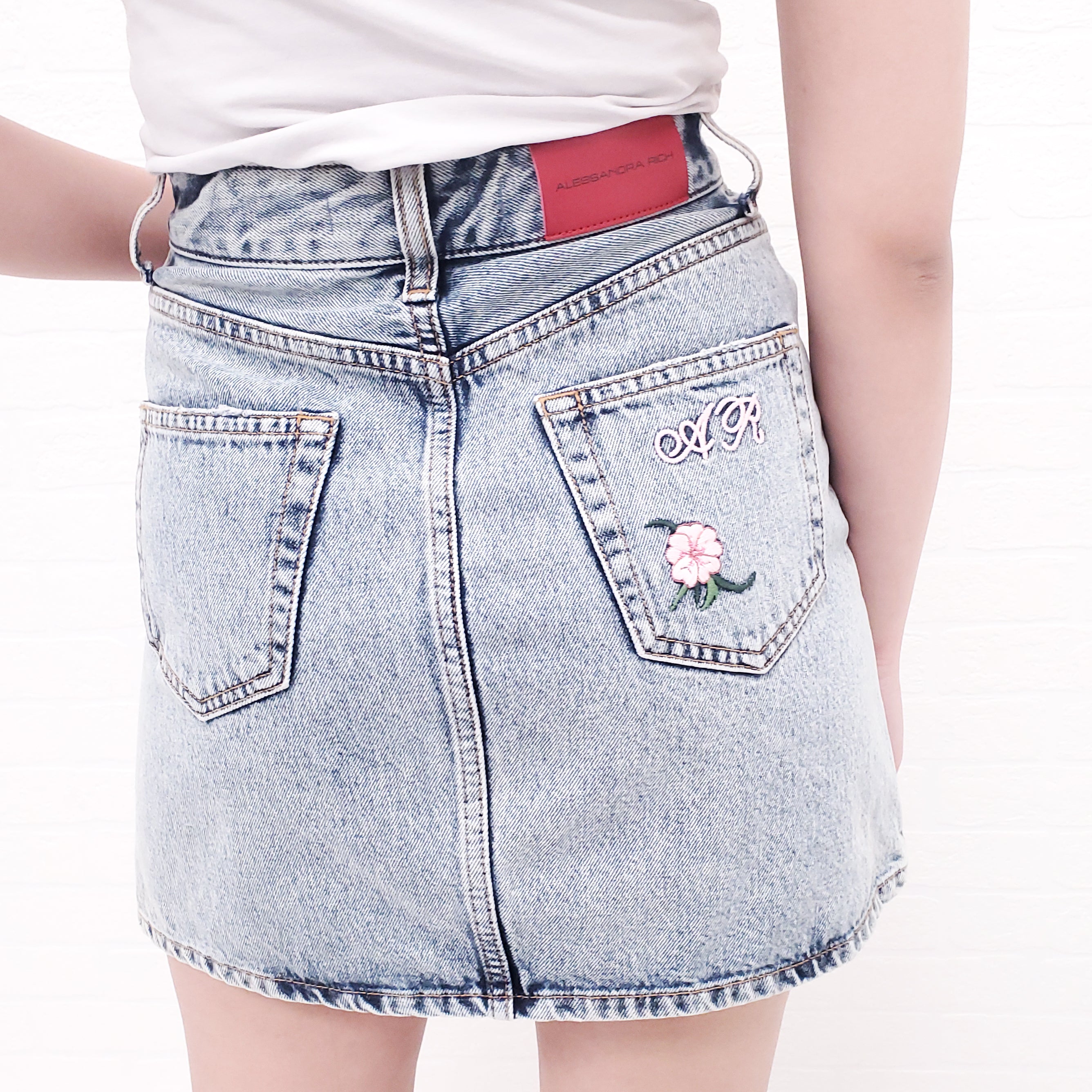 ALESSANDRA RICH DENIM SKIRT WITH EMBROIDERED FLOWERS - SIZE 27