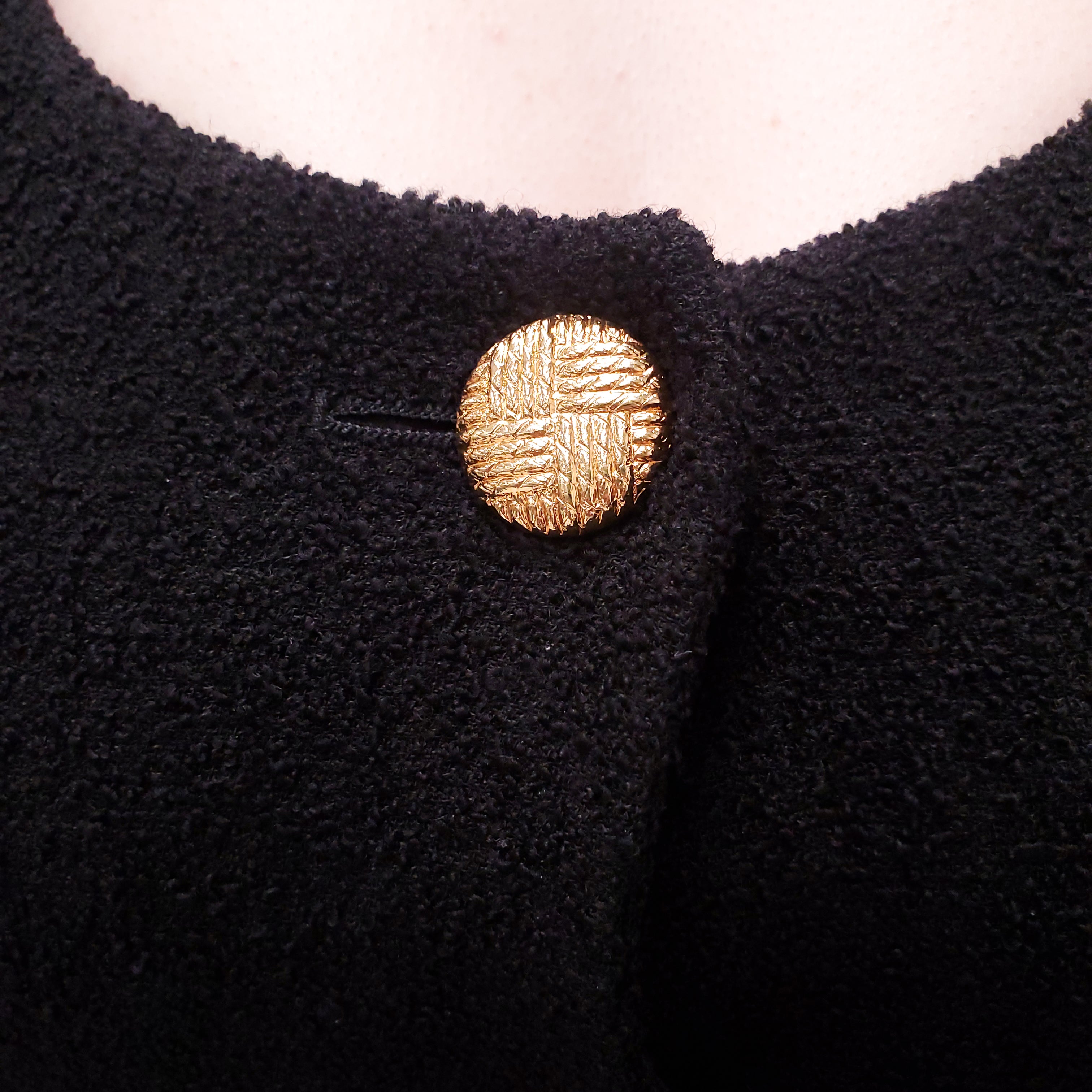 ALESSANDRA RICH BLACK CORD TRIMMED CUT OUT BOUCLE JACKET - SIZE 40