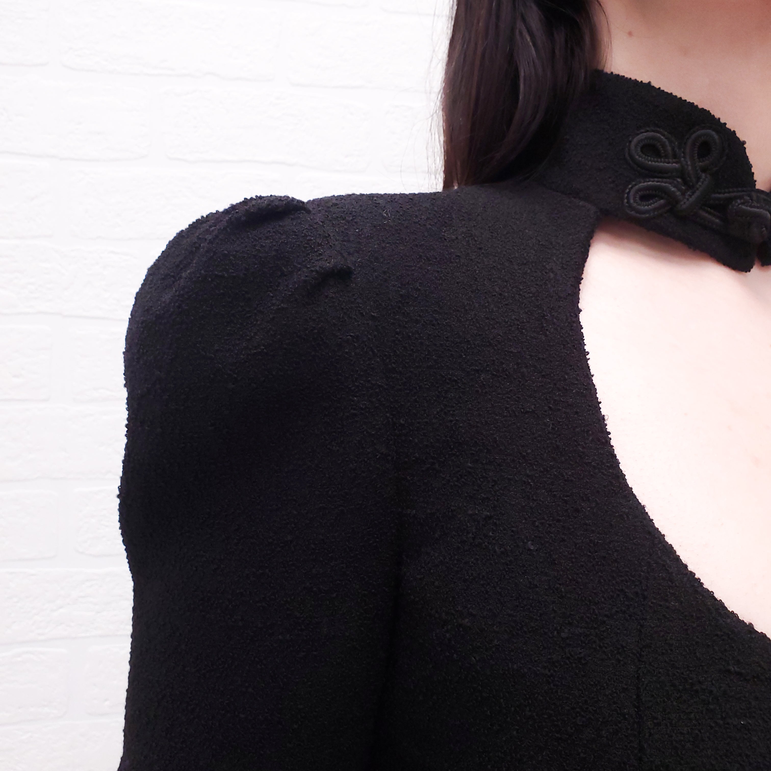 ALESSANDRA RICH BLACK CORD TRIMMED CUT OUT BOUCLE JACKET - SIZE 40