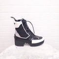 LOUIS VUITTON LAUREATE PLATFORM DESERT BOOTS - SIZE 39