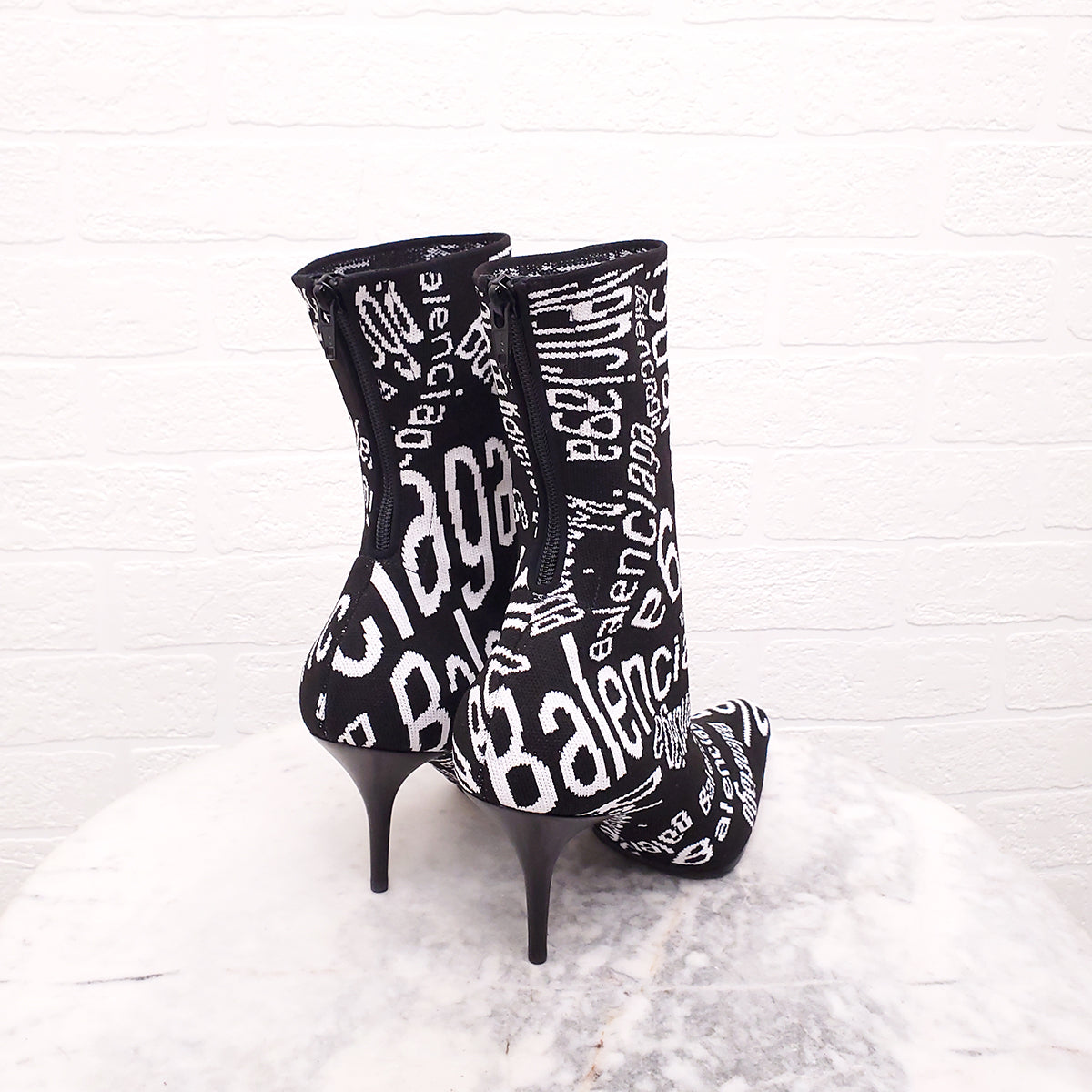 BALENCIAGA BLACK LOGO BOOTIES - SIZE 37