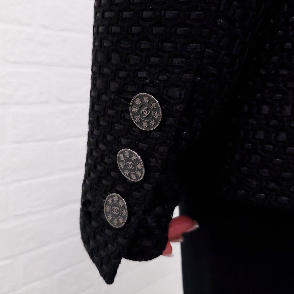 CHANEL BLACK LUREX TWEED JACKET WITH LOGO BUTTONS - SIZE 42