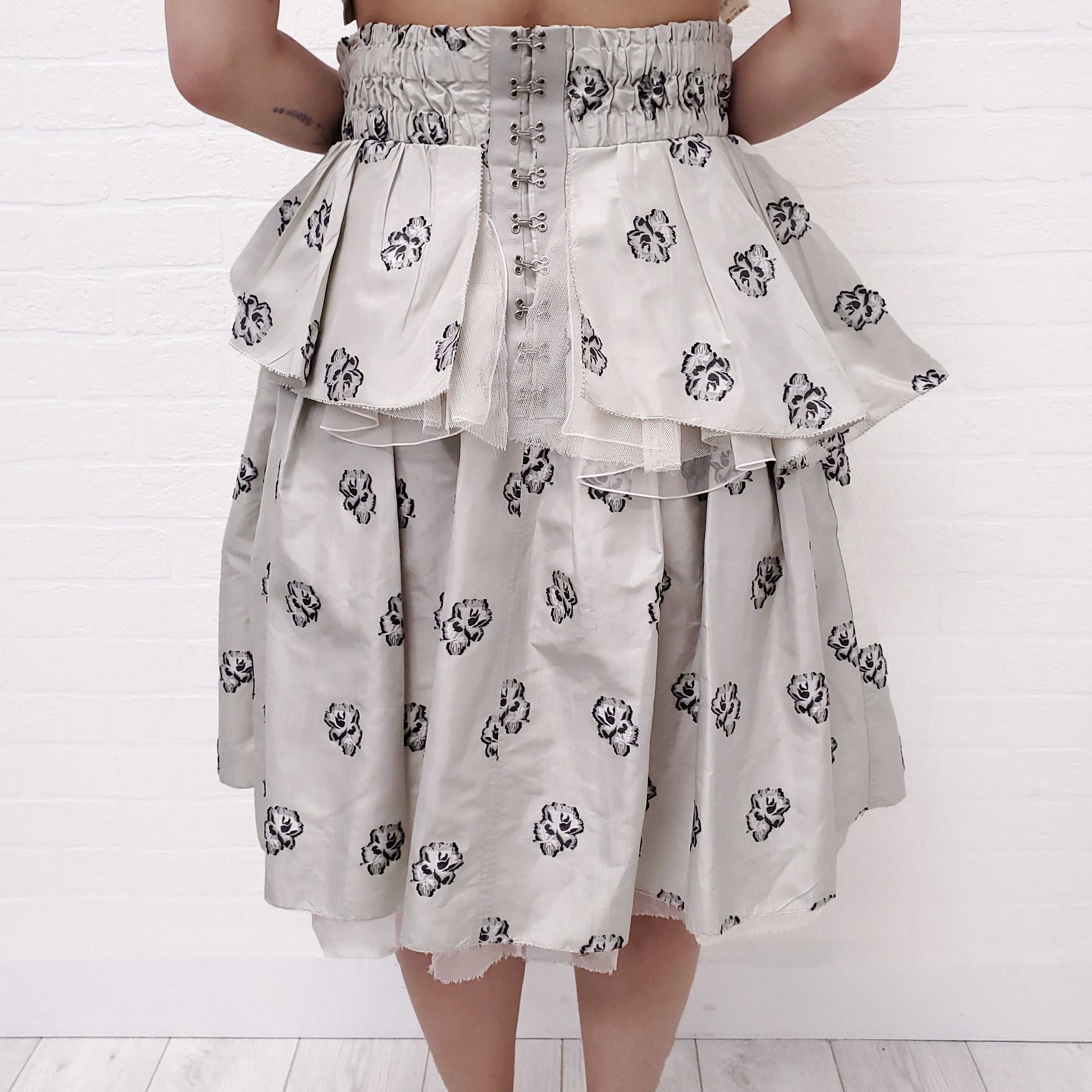 LOUIS VUITTON RUNWAY FLORAL BLOUSE AND SKIRT SET- SIZE 36/38