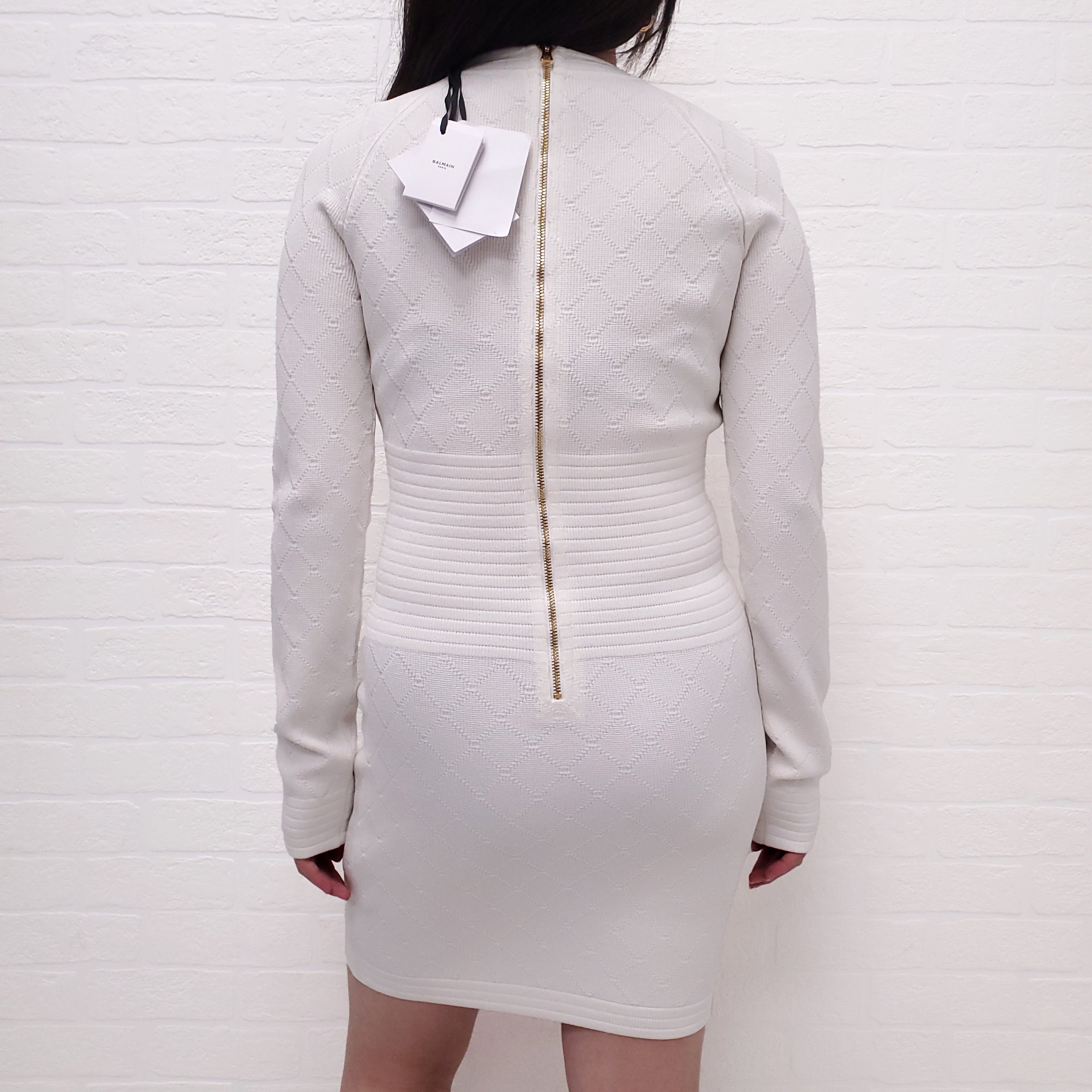 BALMAIN WHITE KNIT DRESS WITH GOLD BUTTON - SIZE 38