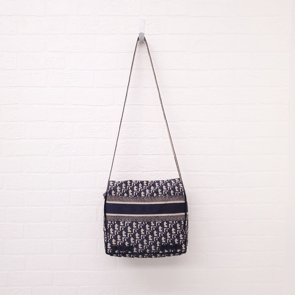 DIOR OBLIQUE MESSENGER BAG