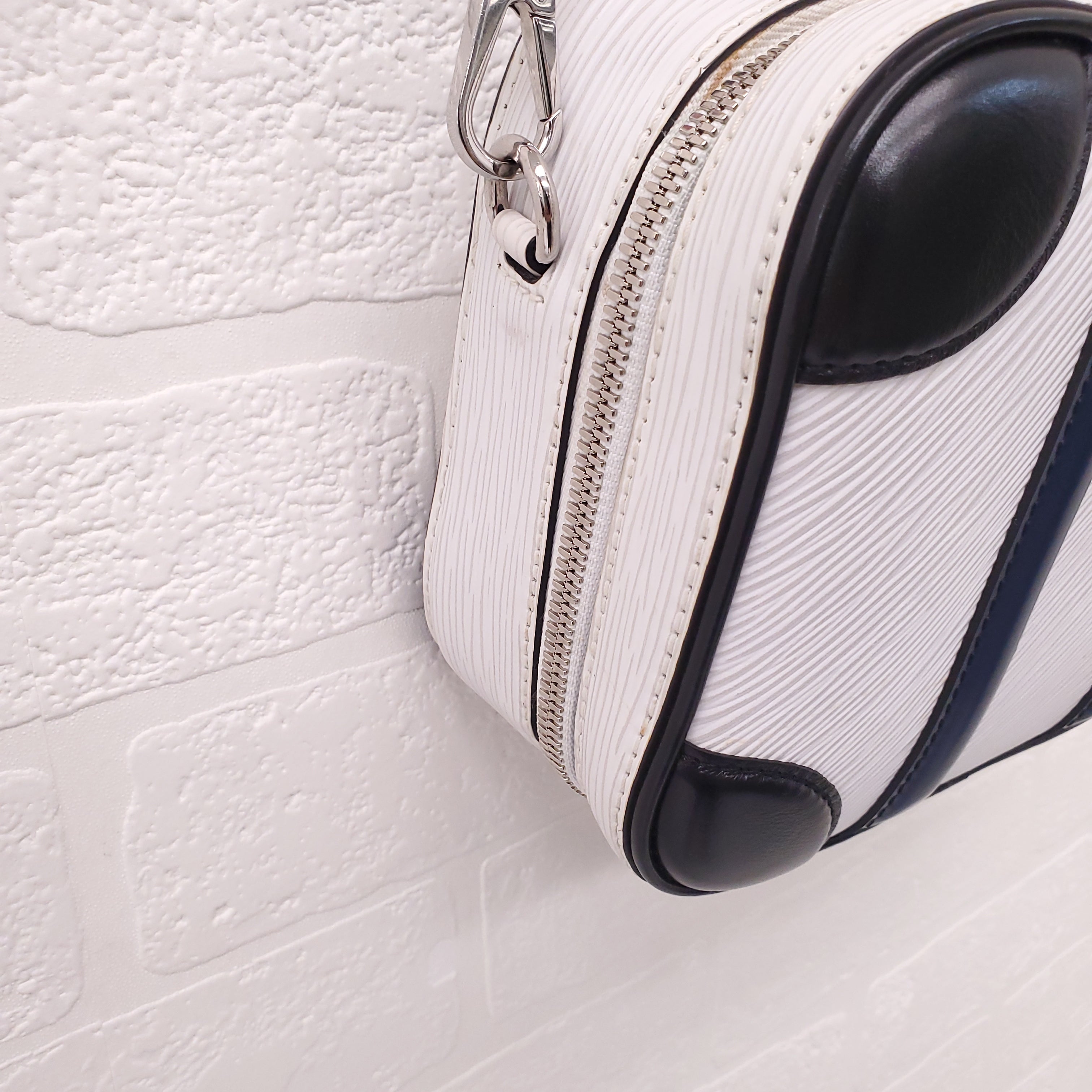 LOUIS VUITTON 'EPI VALETTE BB' BAG