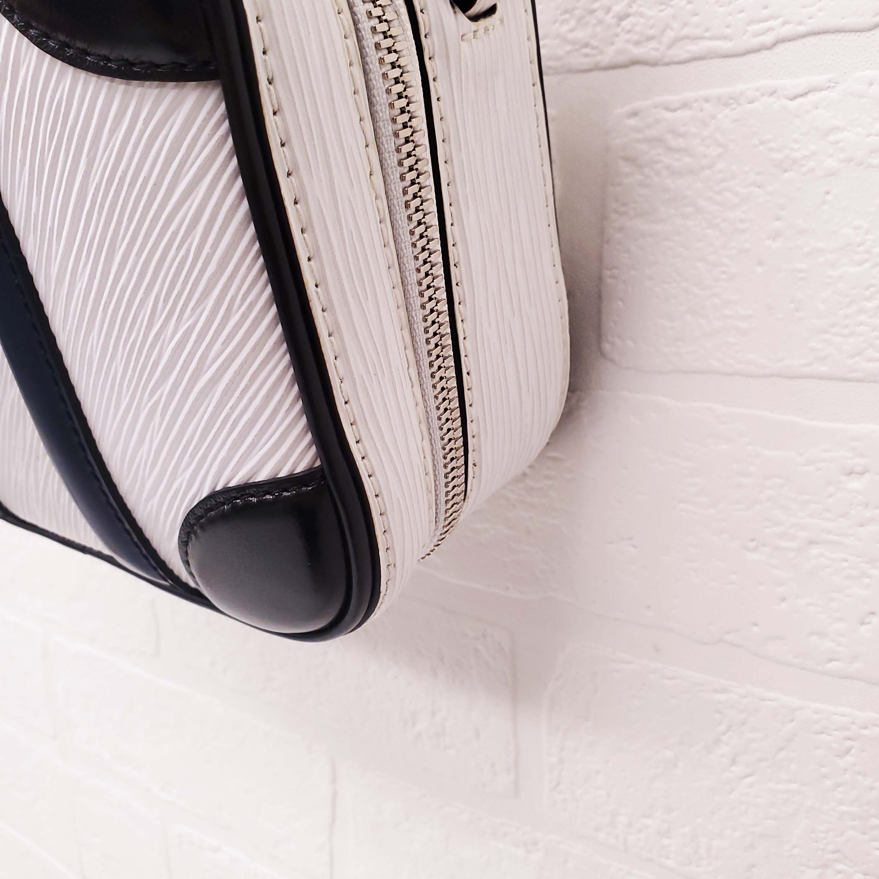 LOUIS VUITTON 'EPI VALETTE BB' BAG