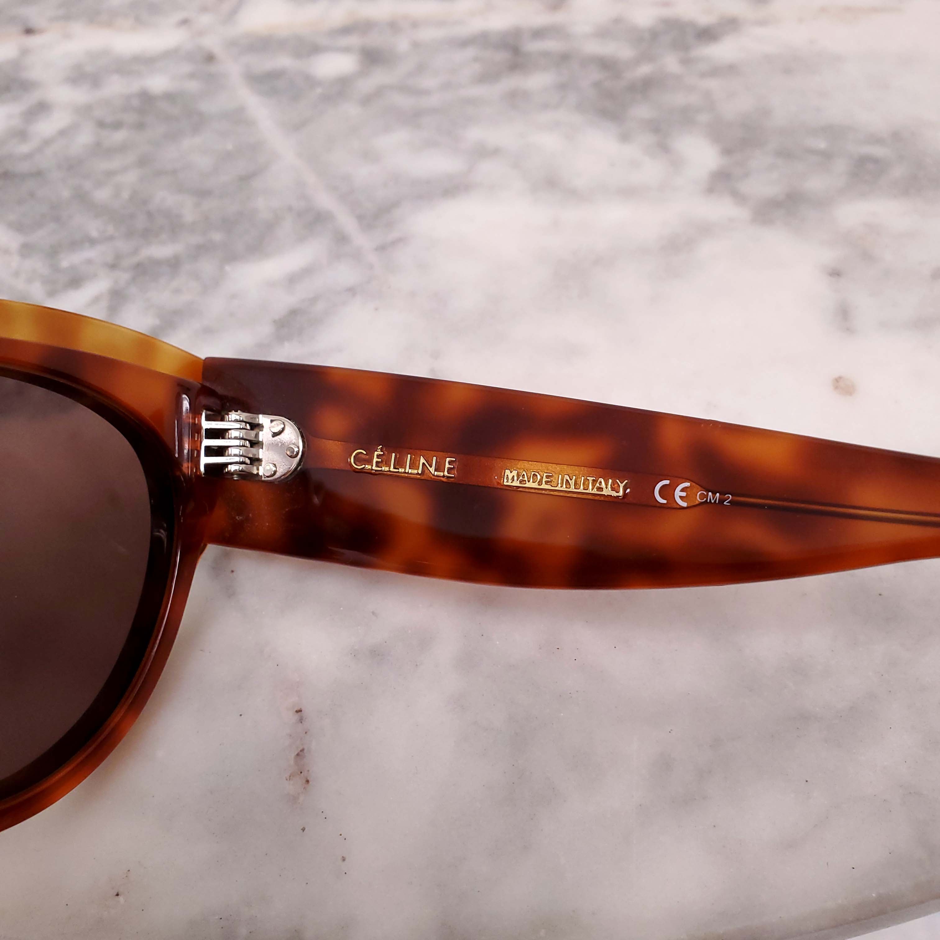 CELINE LIGHTWEIGHT BROWN TORTOISE SHELL SUNGLASSES