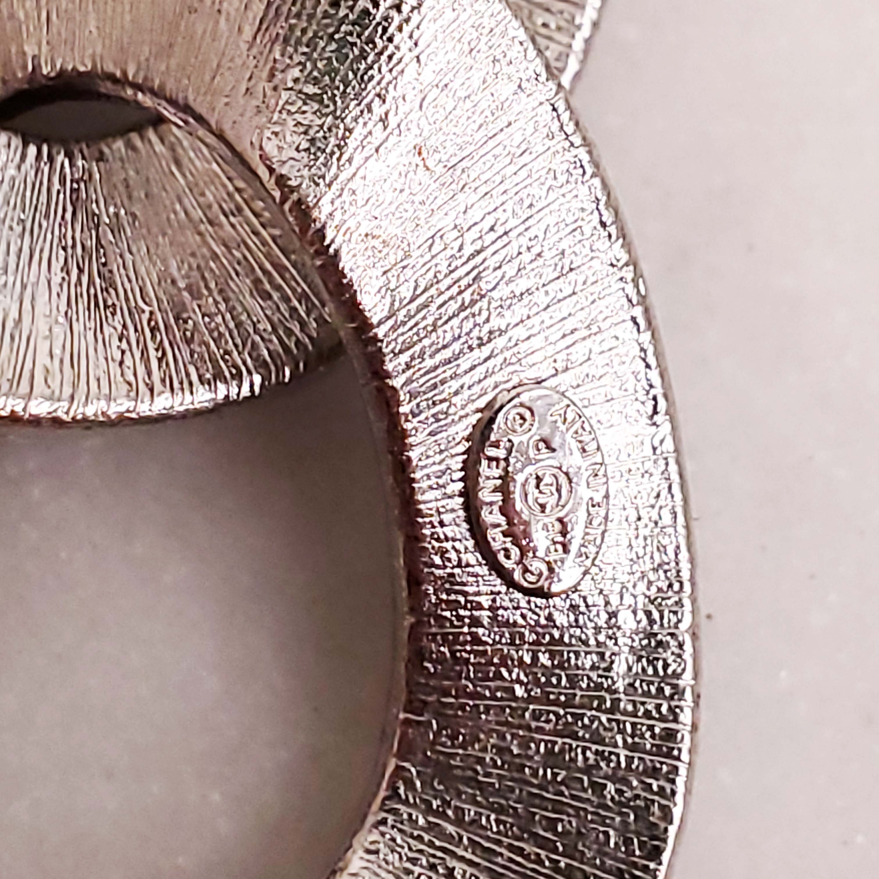 CHANEL CHAIN CRYSTAL CHOKER NECKLACE WITH LOGO