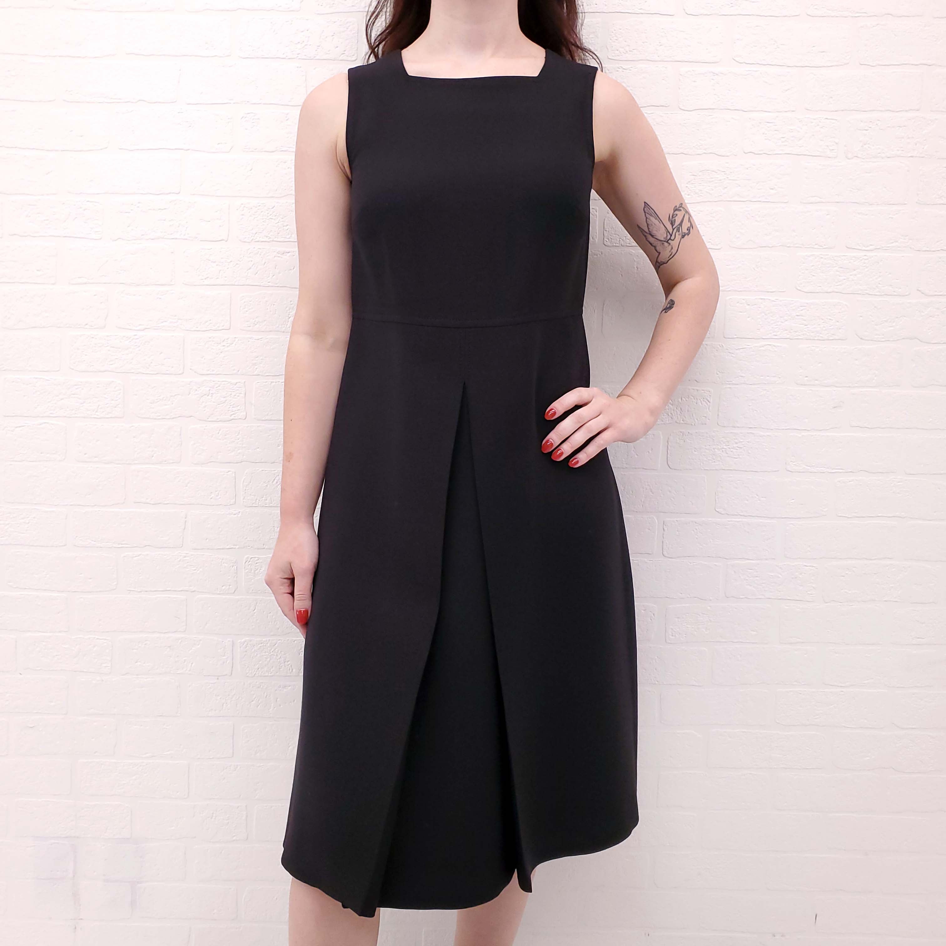 VALENTINO BLACK DRESS WITH SPLIT DETAIL - SIZE 6