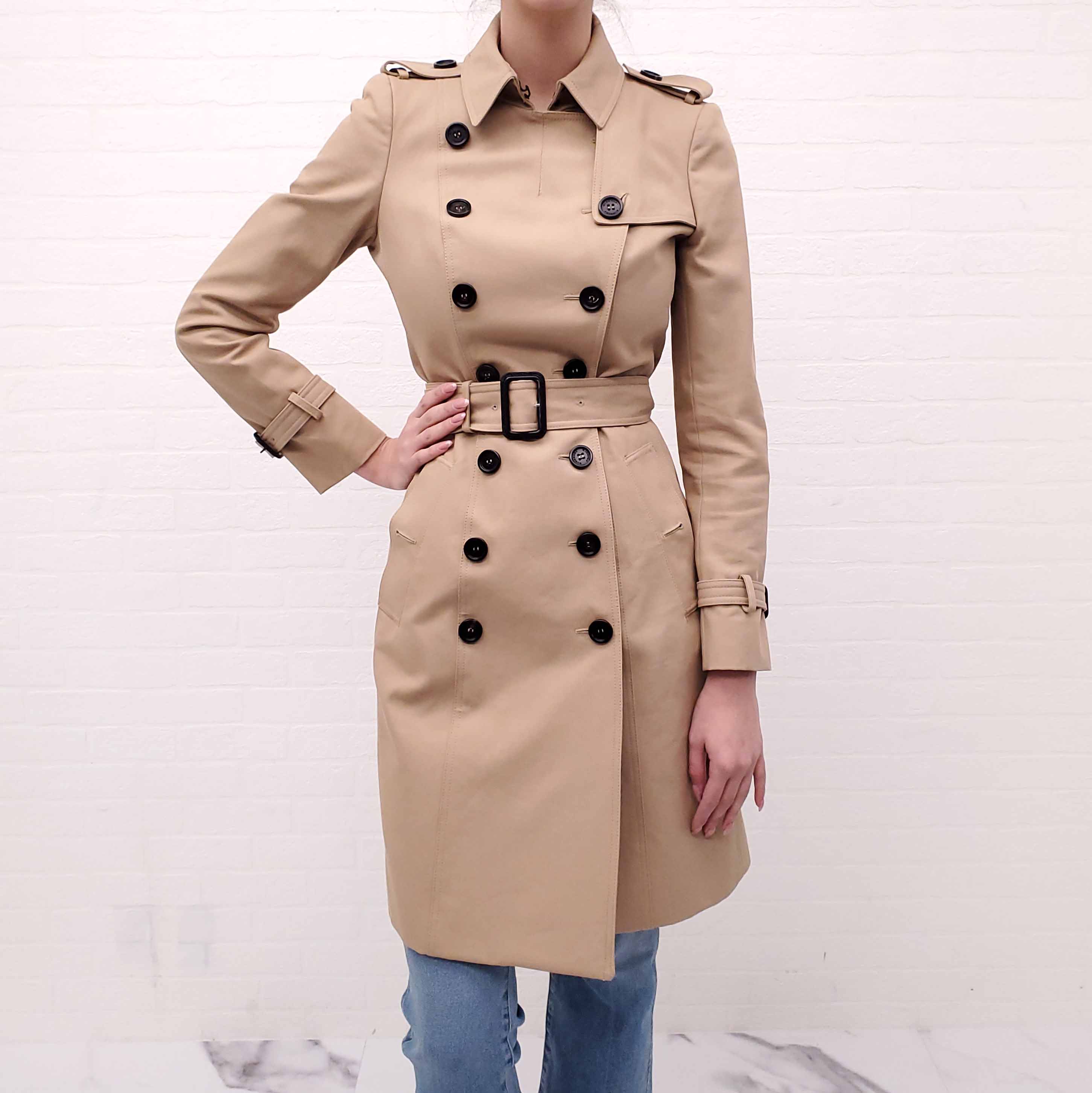 BURBERRY PROSUM TRENCH COAT - SIZE 40