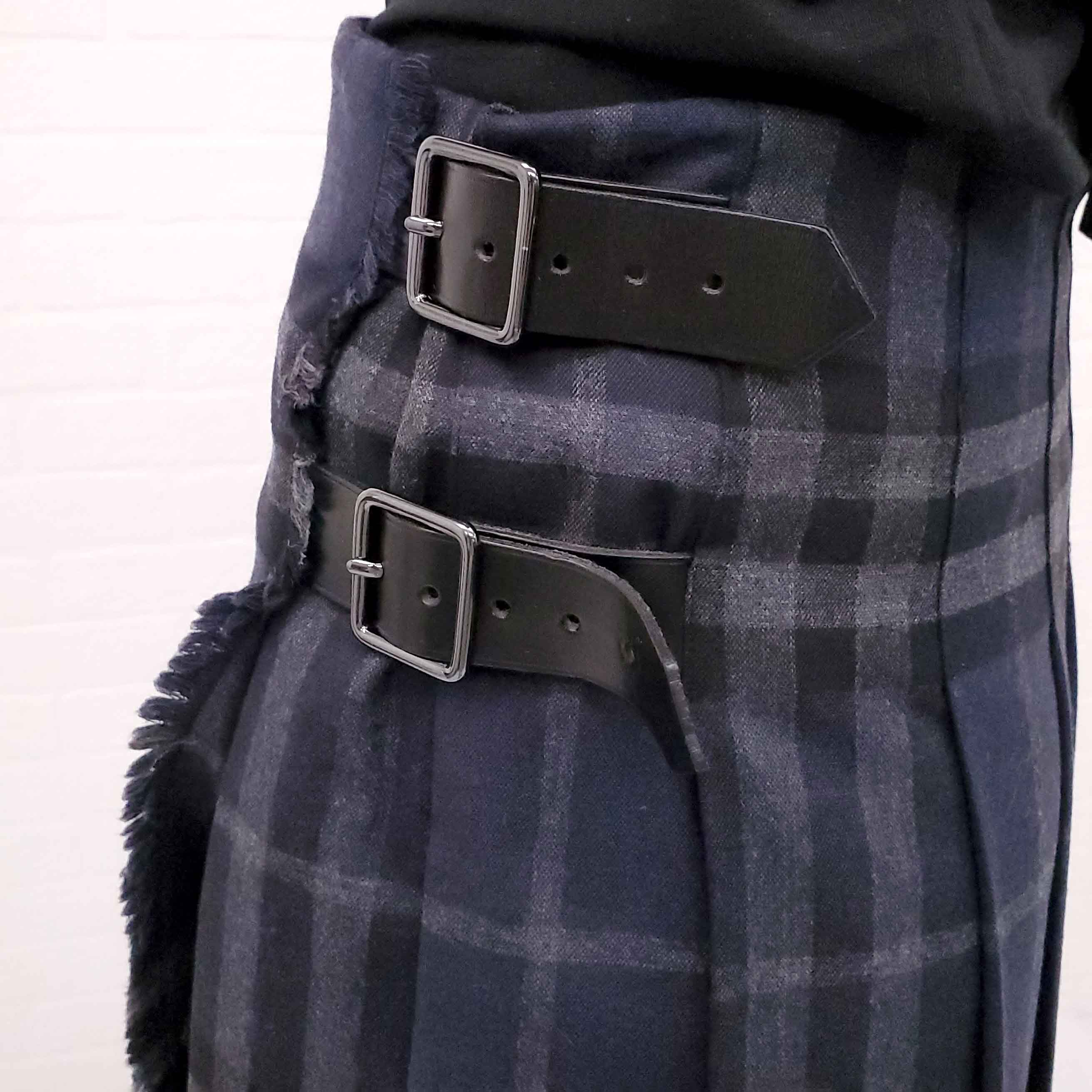 BURBERRY PLAID SKIRT WITH LEATHER BELT - SIZE 6