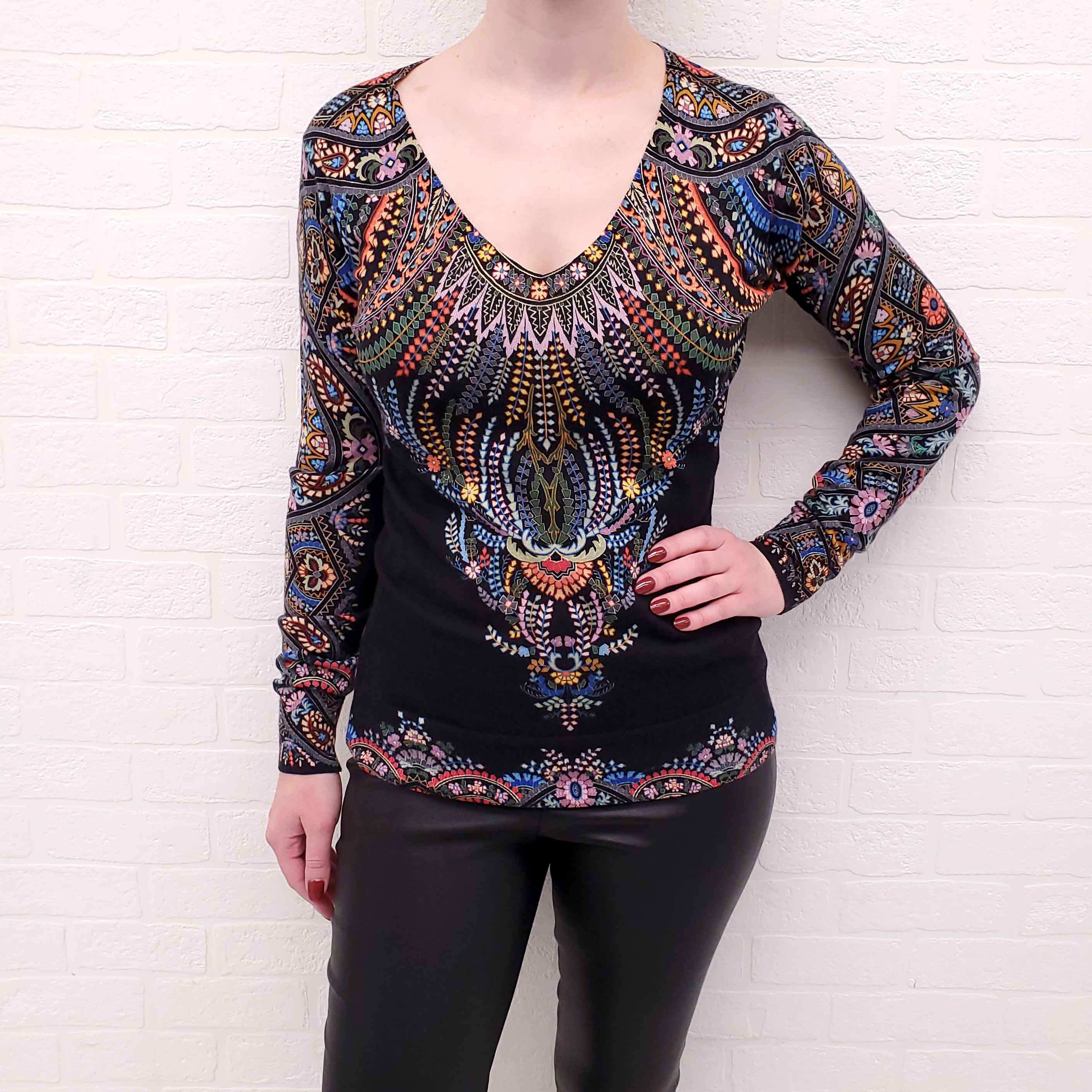 ETRO BLACK AND MULTICOLOURED PATTERNED SILK AND CASHMERE V-NECK TOP - SIZE 42