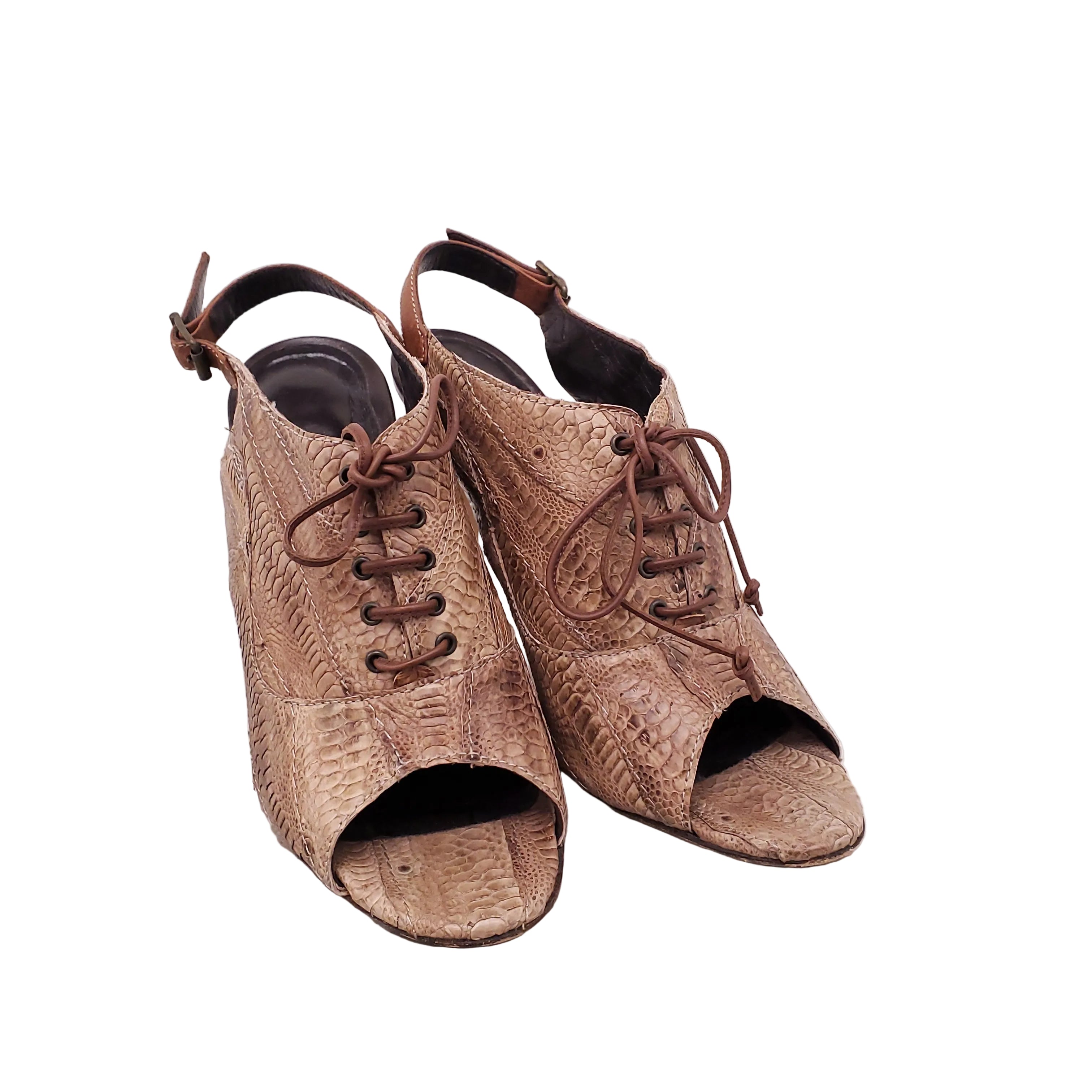 MANOLO BLAHNIK SNAKESKIN HEELS - SIZE 37.5