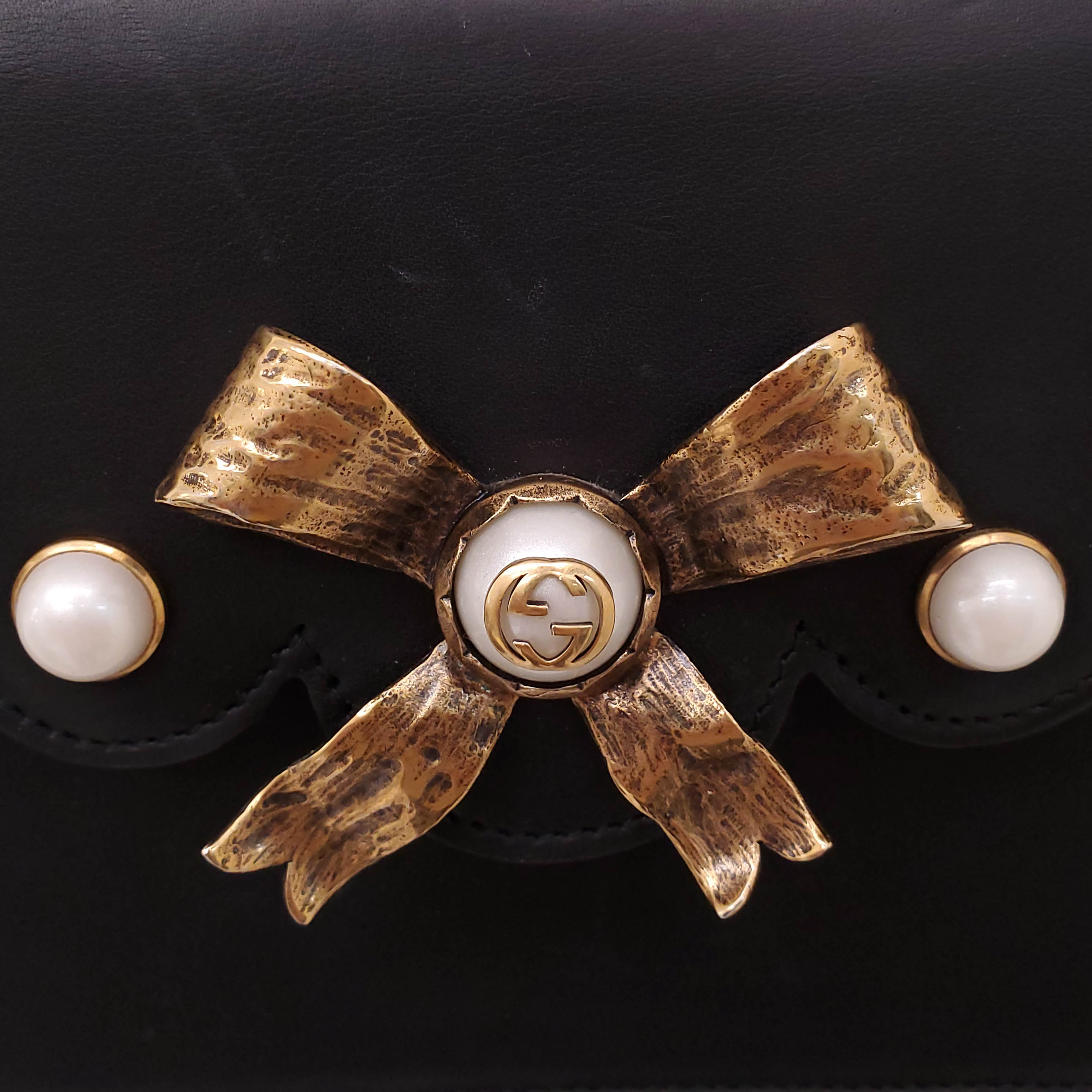 GUCCI FAUX PEARL PEONY BAG