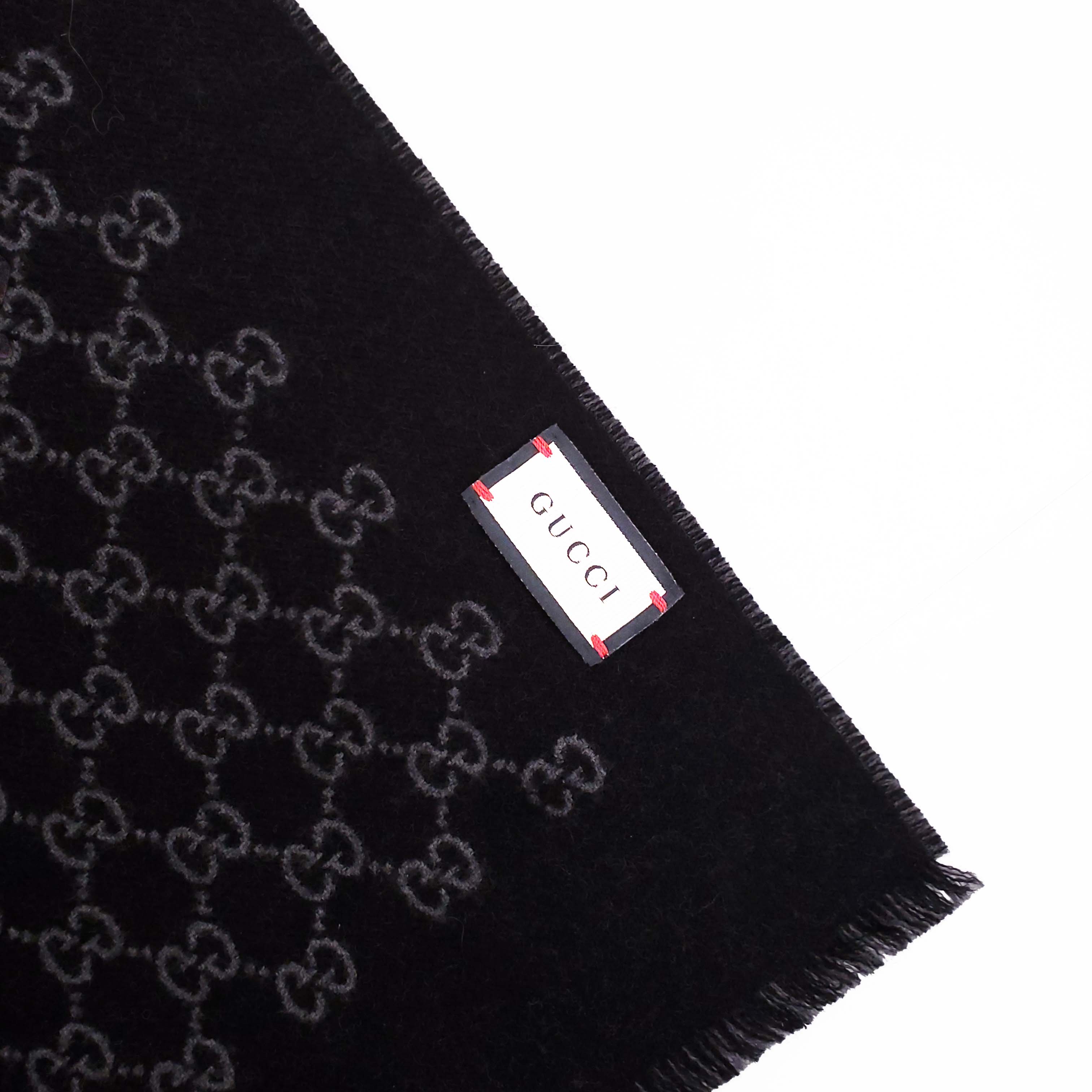 GUCCI GREY AND BLACK MONOGRAM SCARF