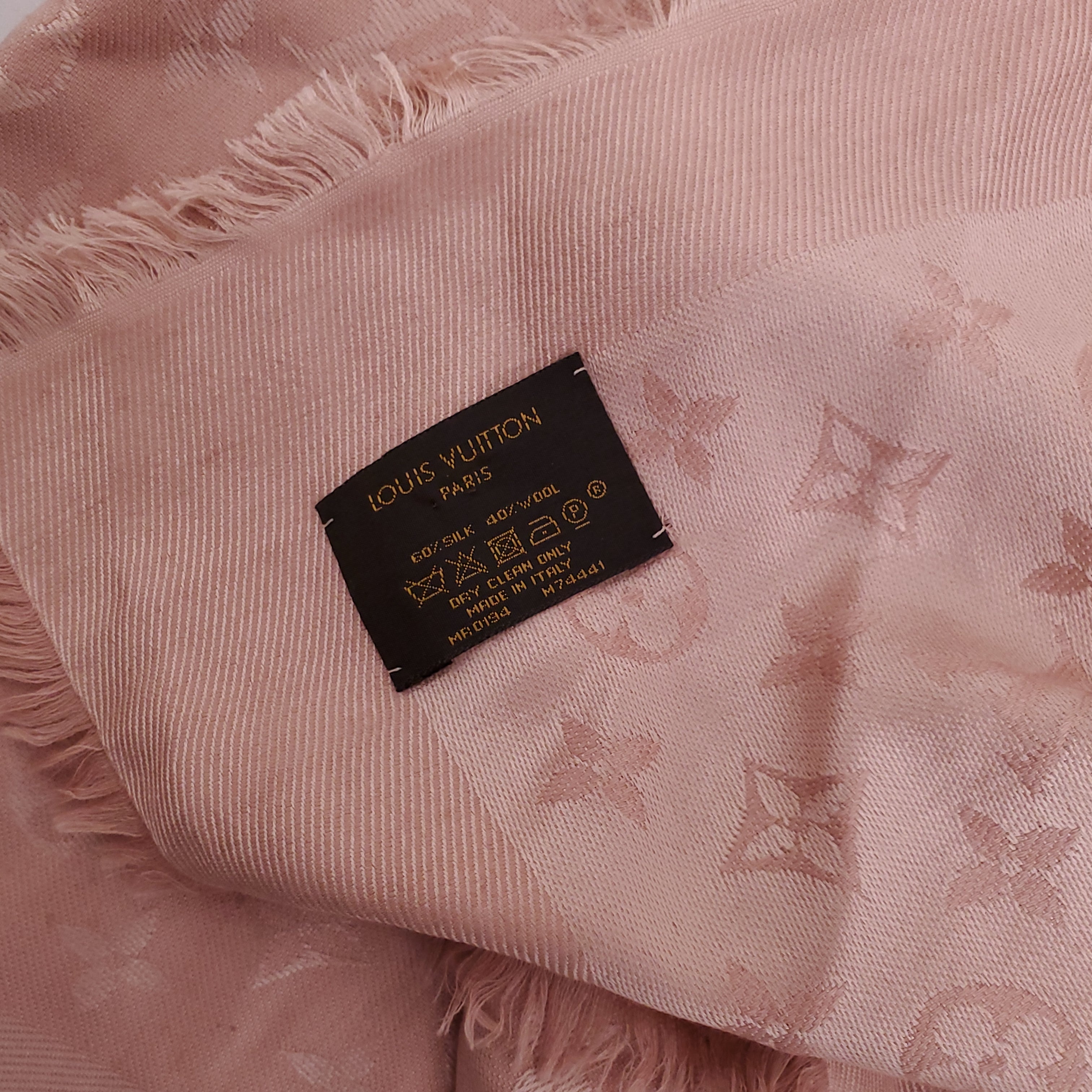 LOUIS VUITTON BLUSH PINK MONOGRAM SCARF