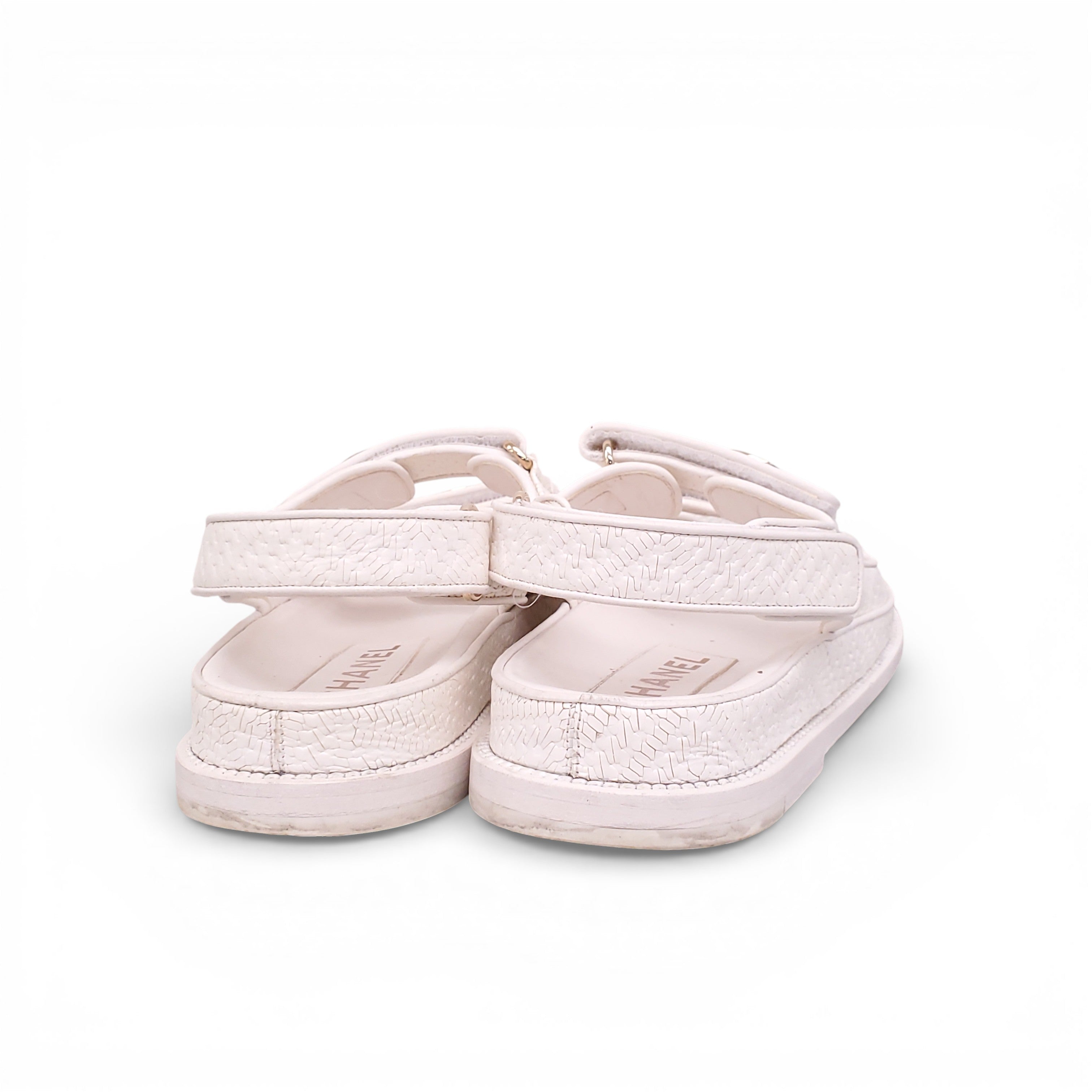 CHANEL CREAM TEXTURED LEATHER DAD SANDALS WITH LOGO - SIZE 39