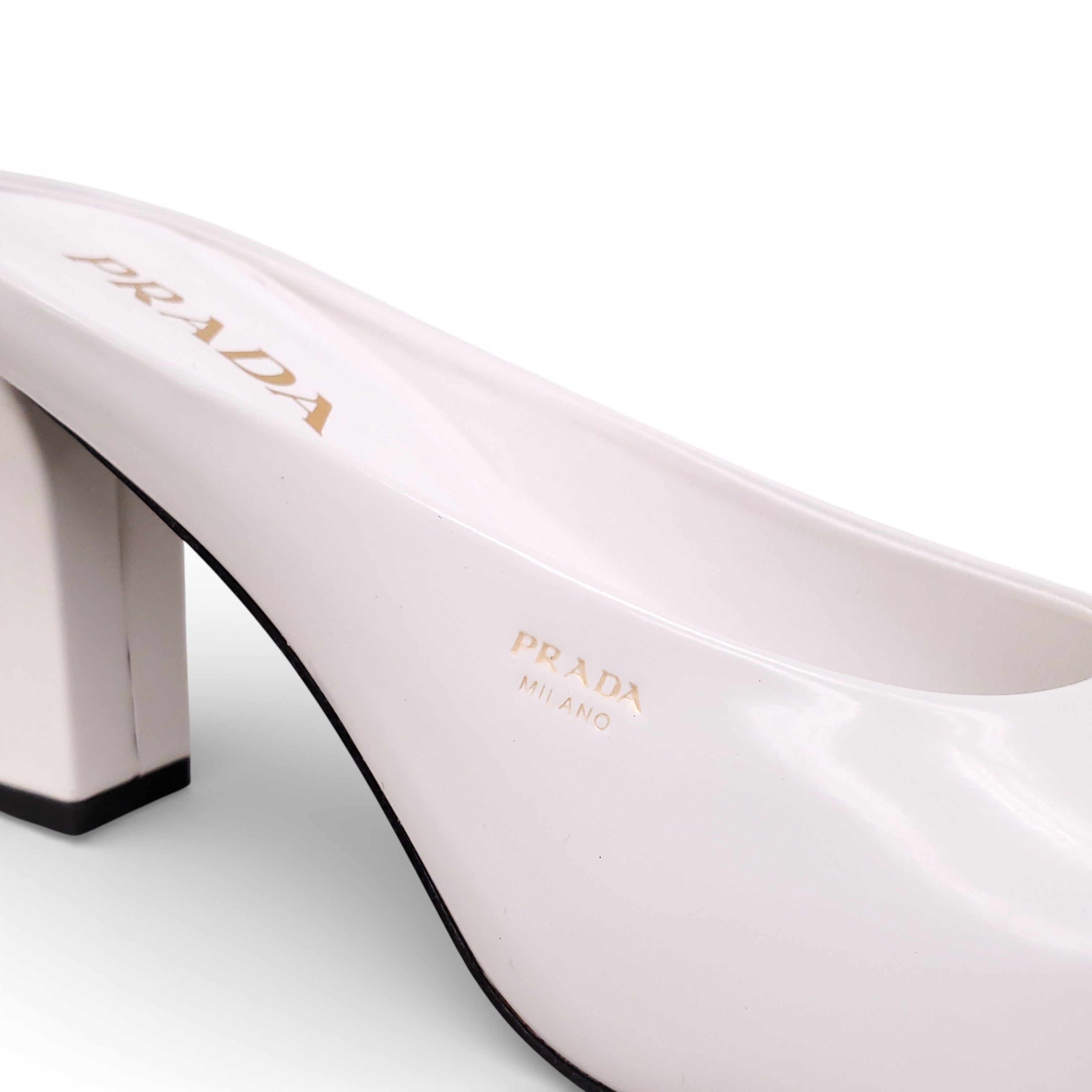 PRADA WHITE HEELED MULES WITH GOLD LOGO - SIZE 40