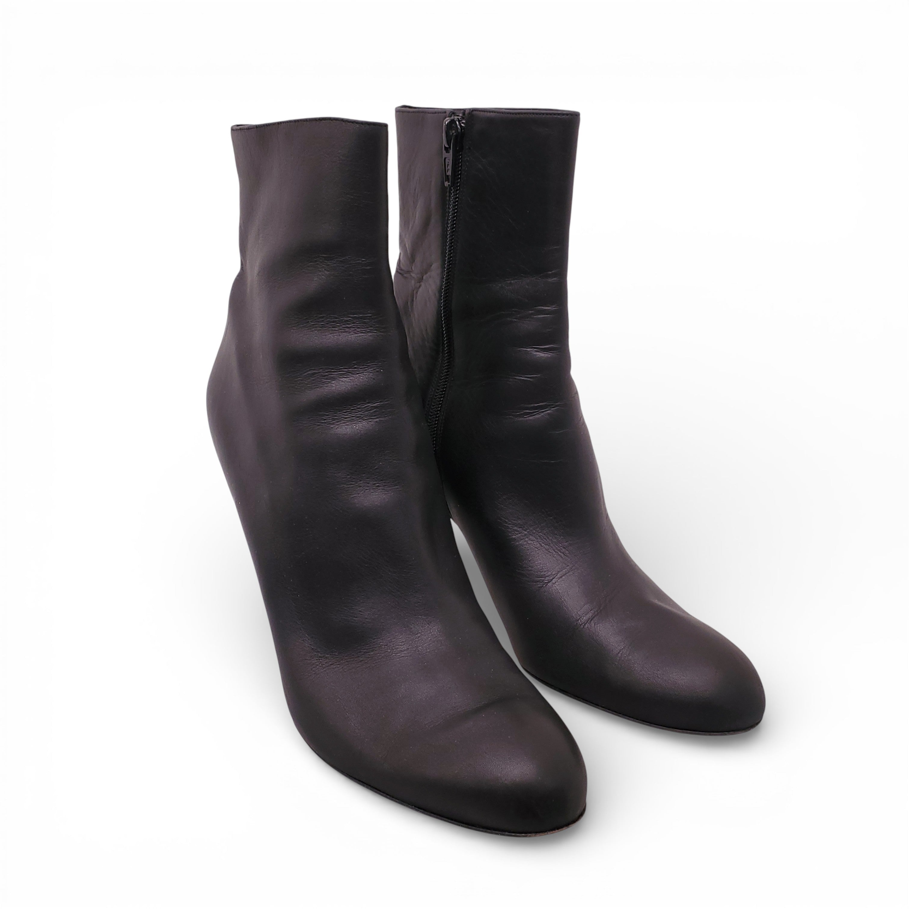 CHRISTIAN LOUBOUTIN BLACK LEATHER BOOTIES - SIZE 40.5