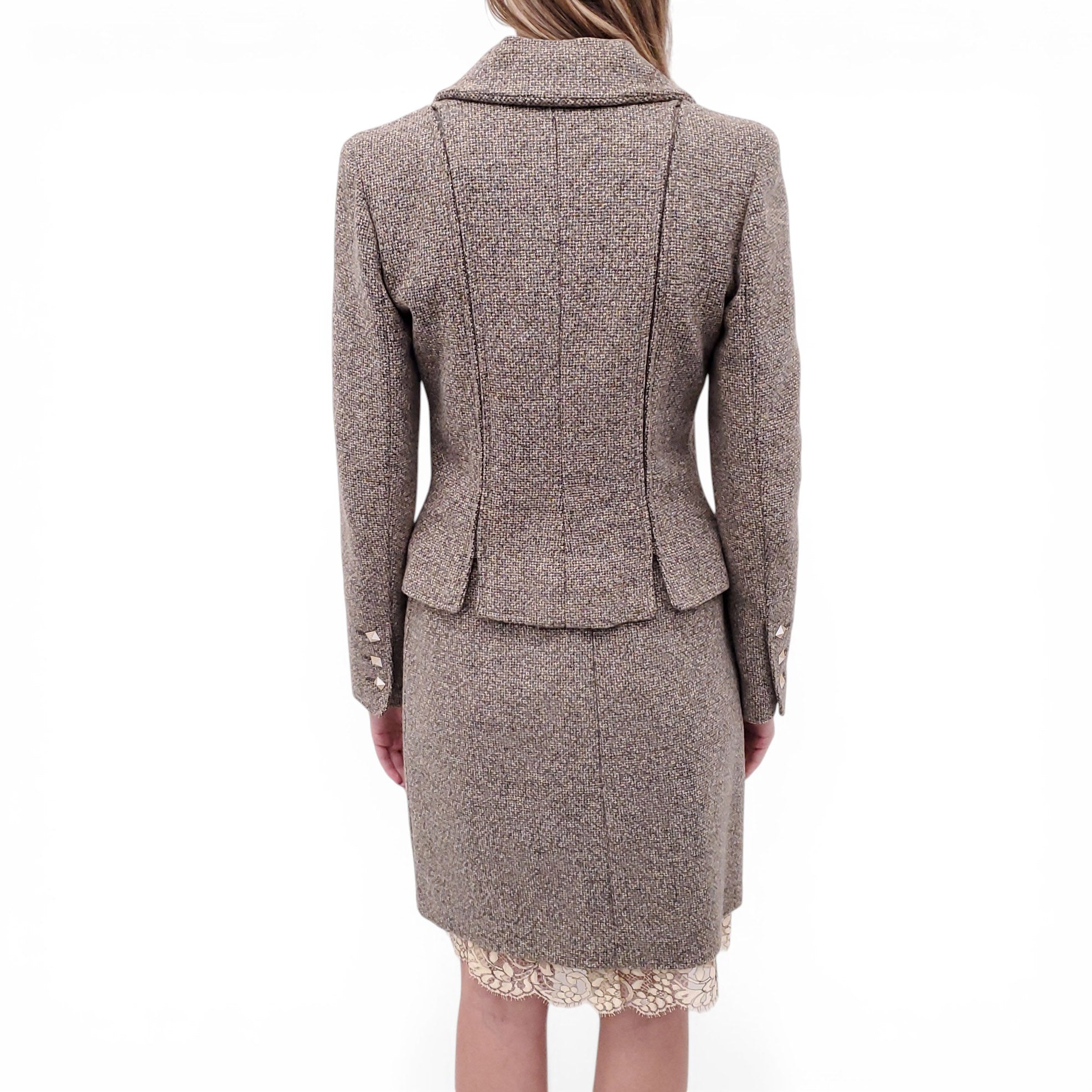 CHANEL OLIVE GREEN TWEED SUIT WITH LACE-TRIMMED SKIRT - SIZE 36