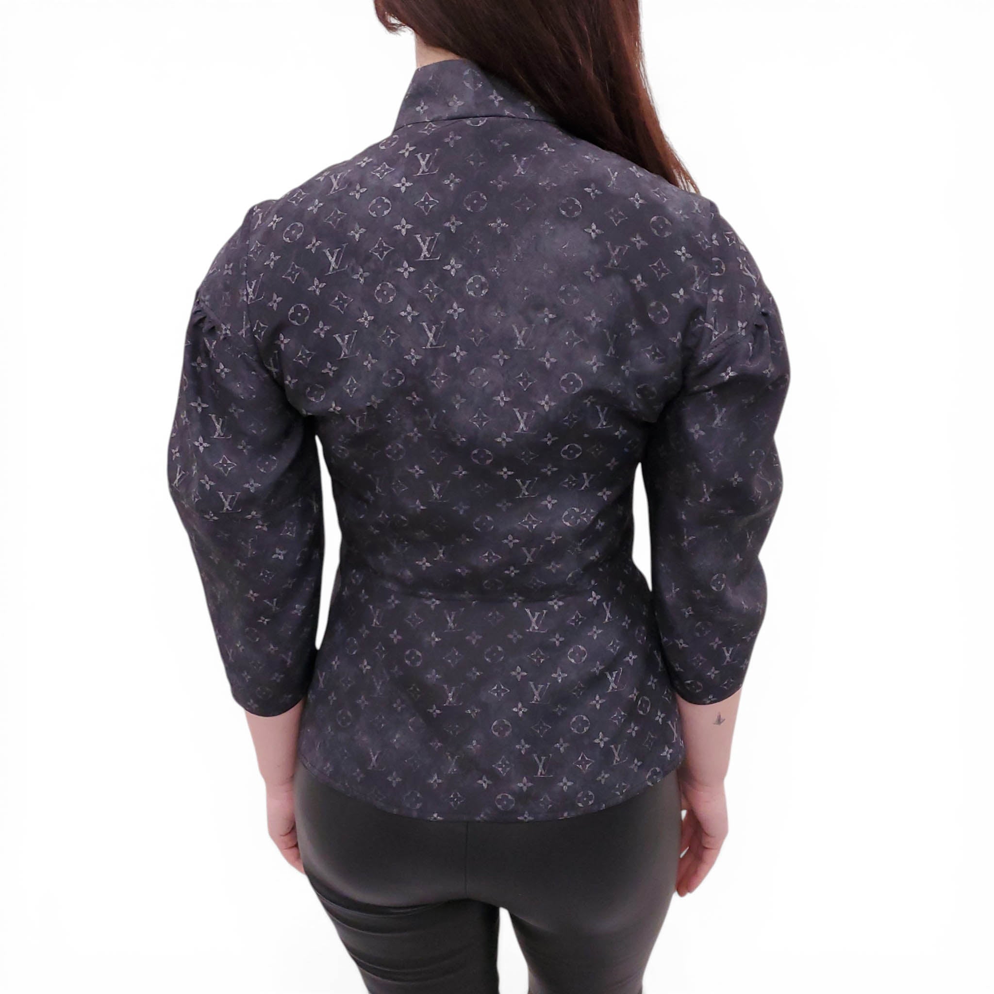 LOUIS VUITTON GREY MONOGRAM SILK BLOUSE WITH TIE - SIZE 34