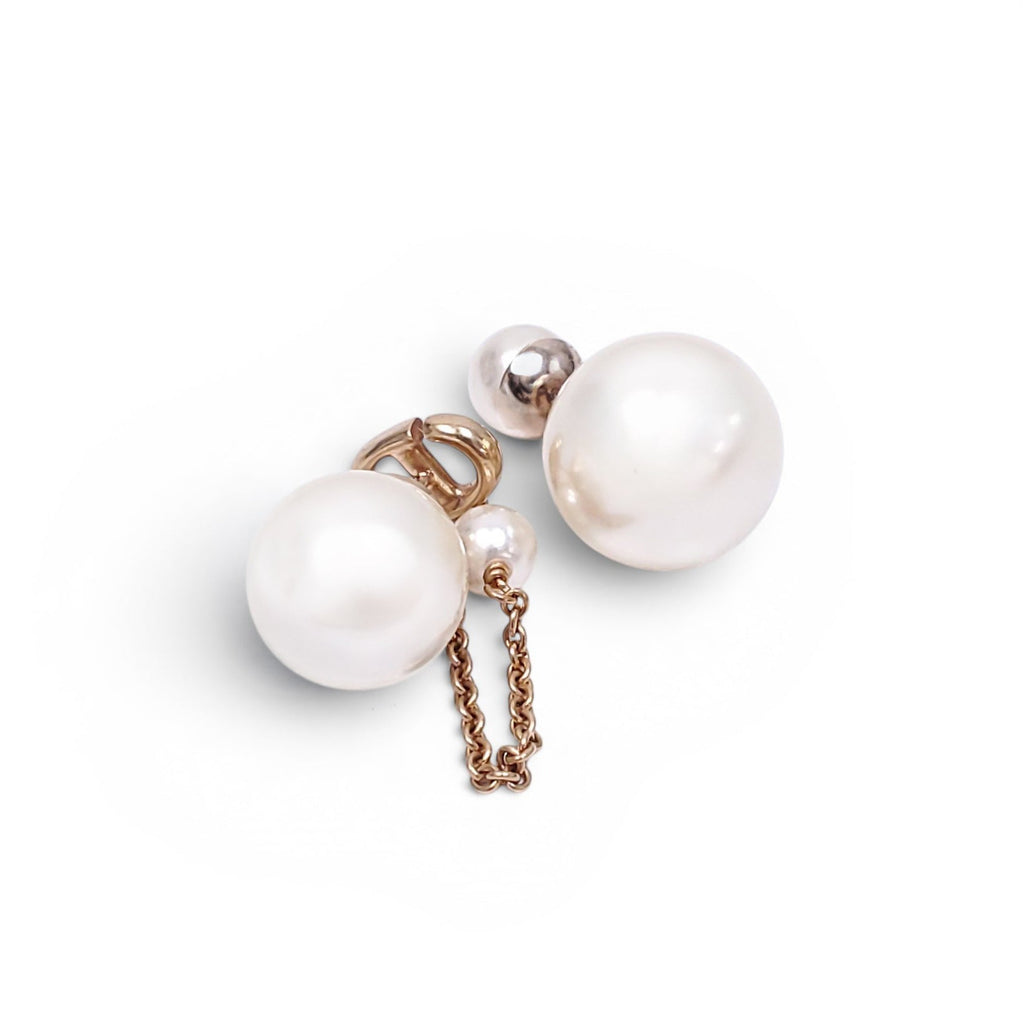 CHRISTIAN DIOR PEARL EARRINGS WITH GOLD CD LOGO DETAIL