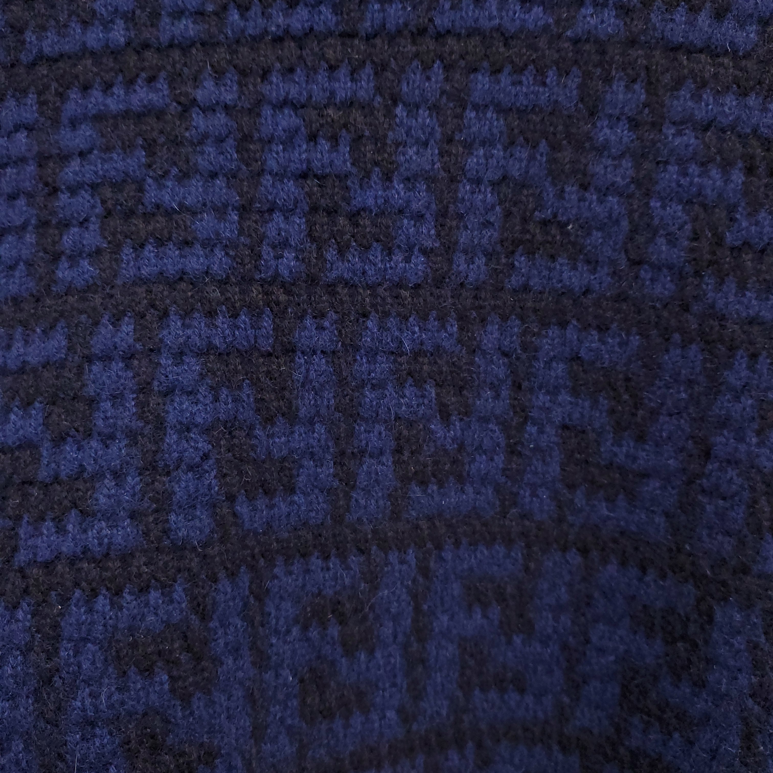 FENDI NAVY AND BLACK FF LOGO CASHMERE SWEATER - SIZE 38