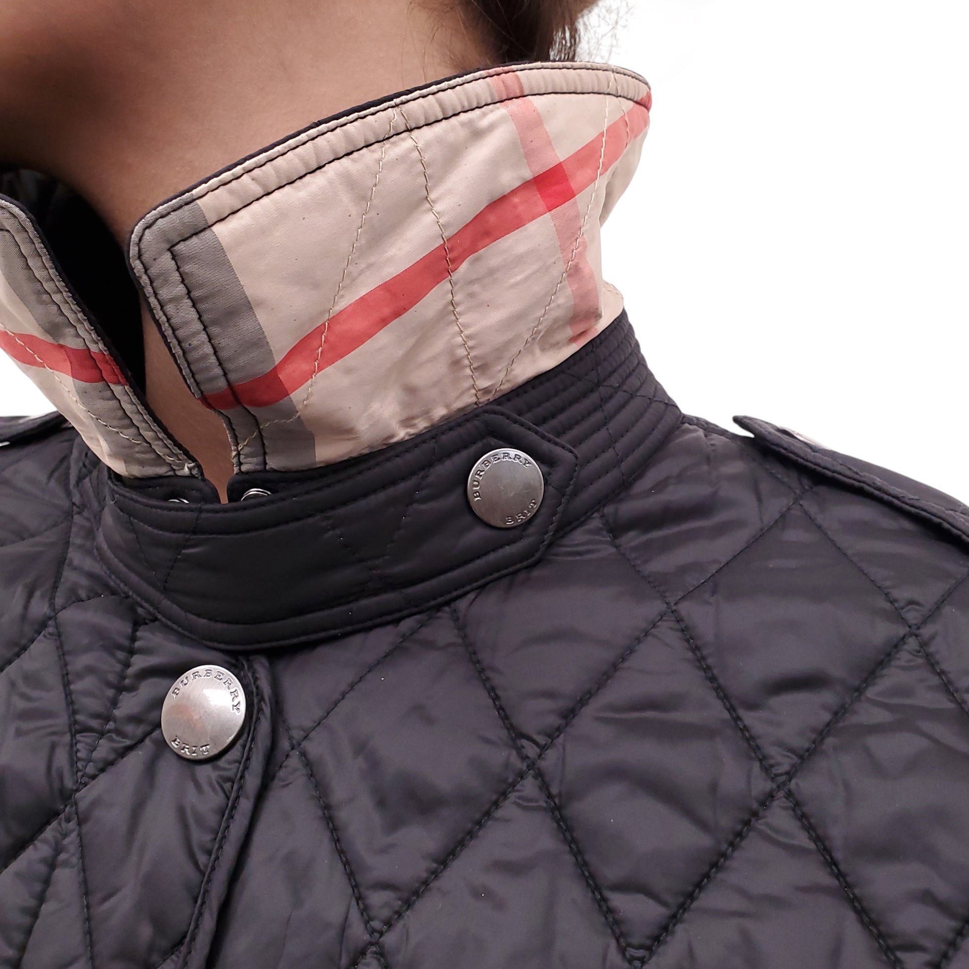 BURBERRY BLACK QUILTED JACKET - SIZE M
