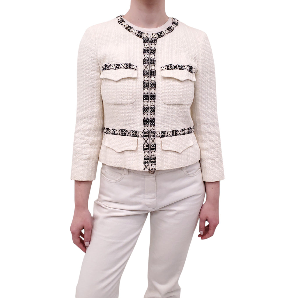 CHANEL CREAM ZIP UP JACKET WITH FLORAL BEADED TRIM AND LOGO DETAIL - SIZE 40