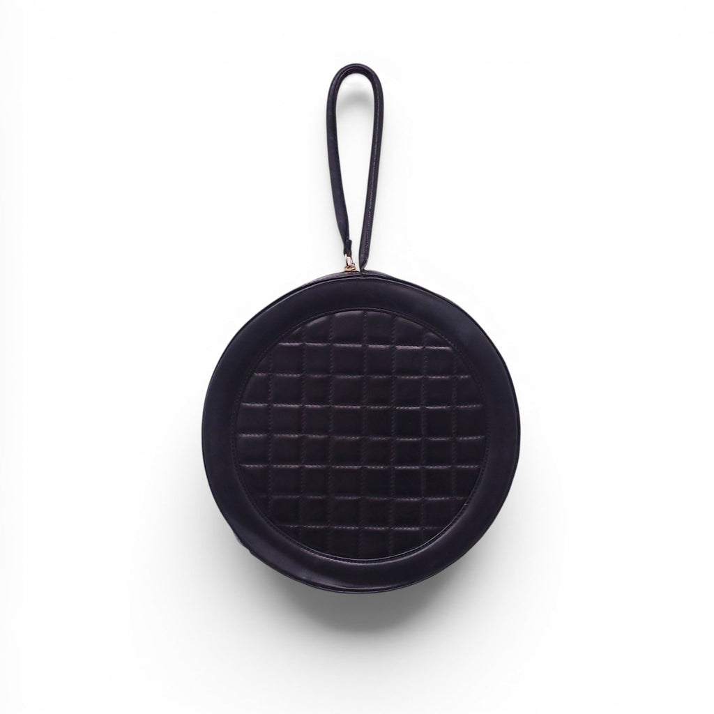 CHANEL VINTAGE BLACK ROUND CC WRISTLET