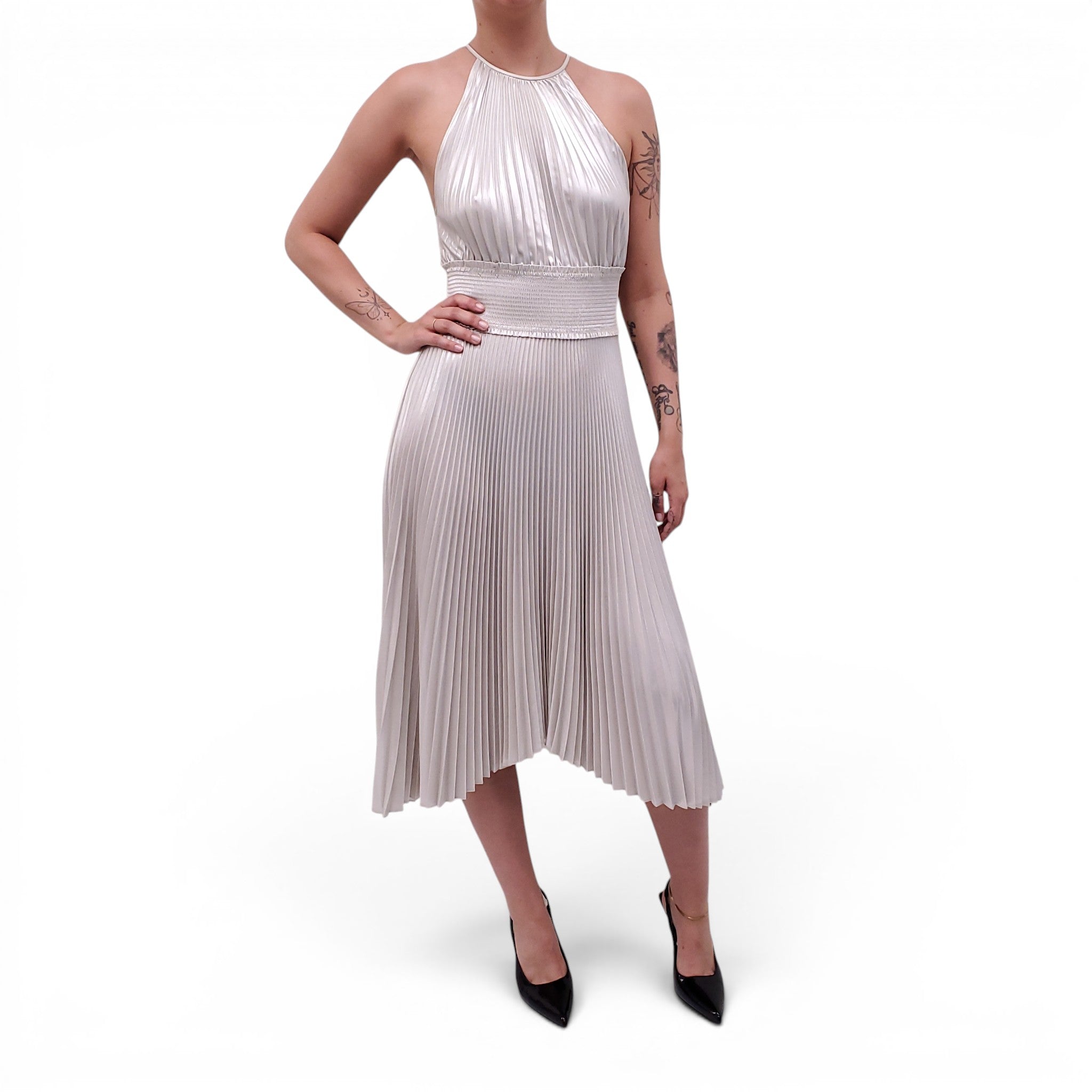 silver pleated midi dress ASTR the Label | Saoirse Metallic Pleated Midi Dress in Black Silver