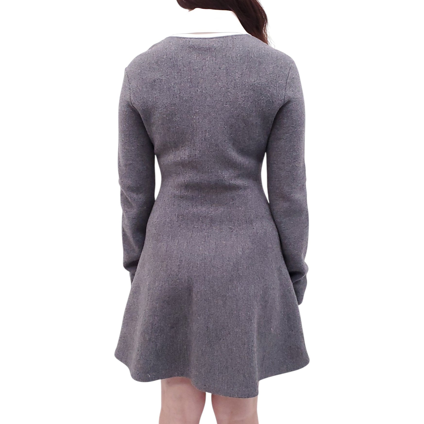 SELF-PORTRAIT GREY KNIT DRESS WITH FLORAL BROOCH DETAIL - SIZE M