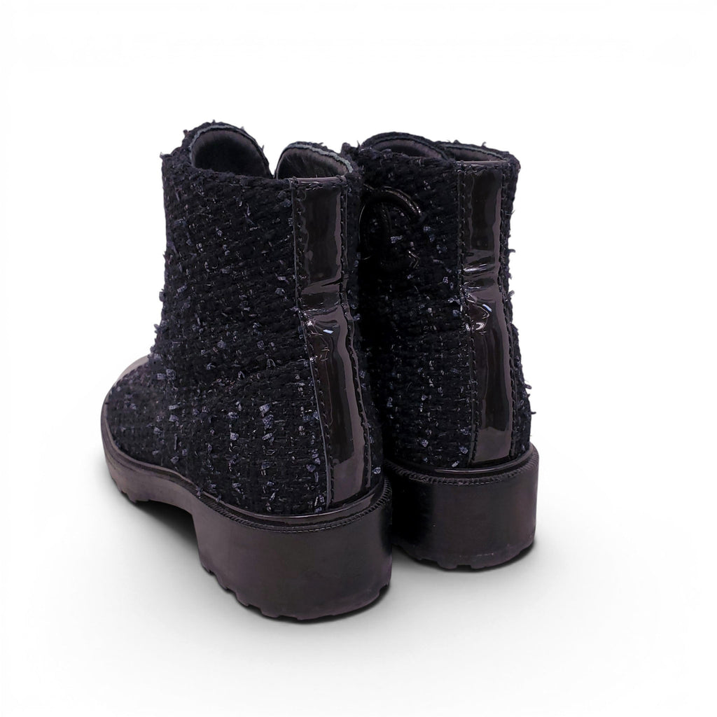 CHANEL BLACK TWEED MOTO BOOTS WITH CC LOGO AND PEARL - SIZE 39