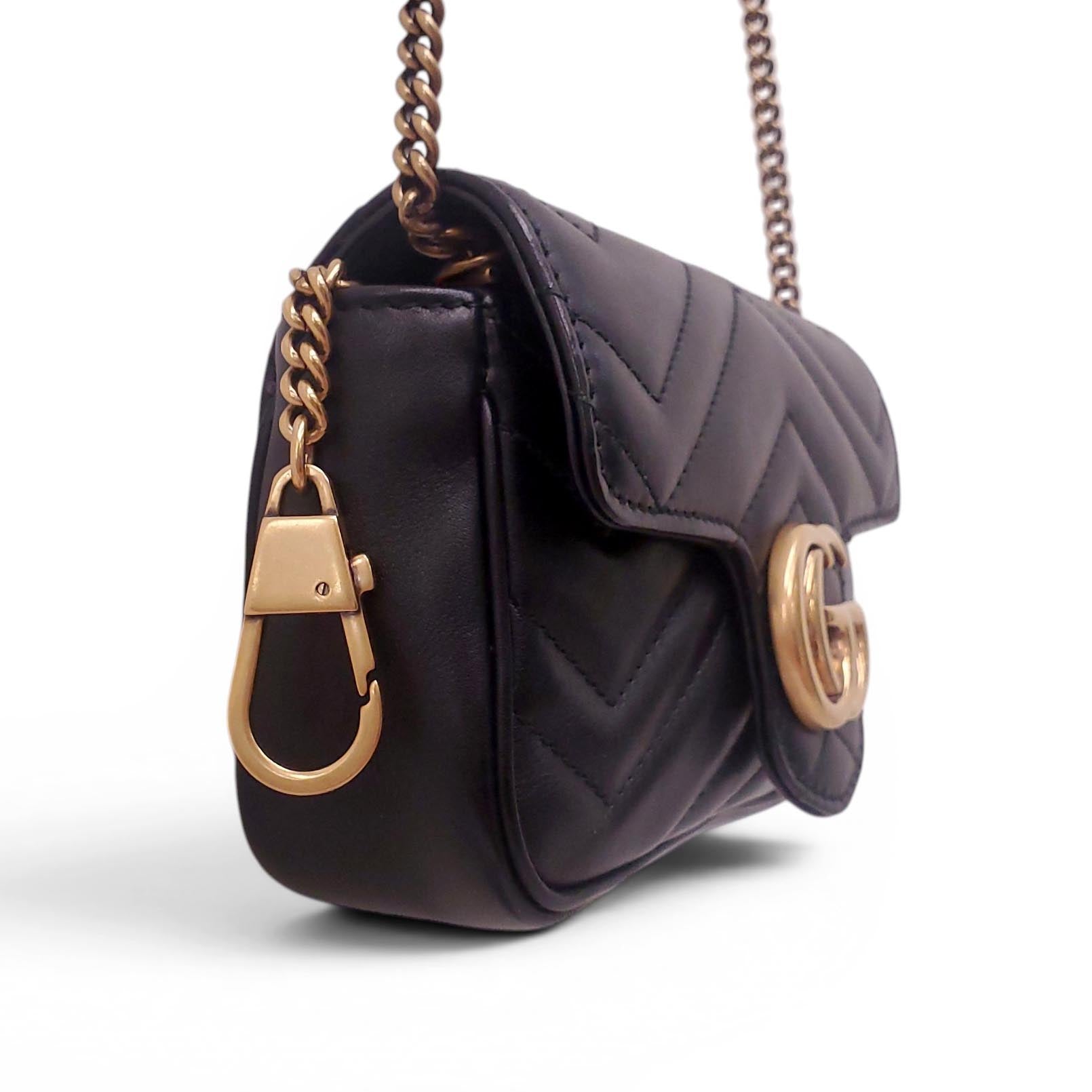 GUCCI BLACK MINI MARMONT BAG WITH GOLD HARDWARE