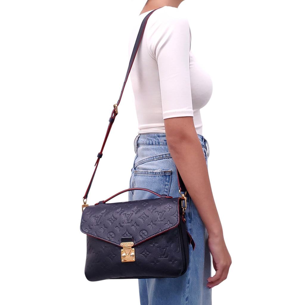 LOUIS VUITTON NAVY METIS BAG