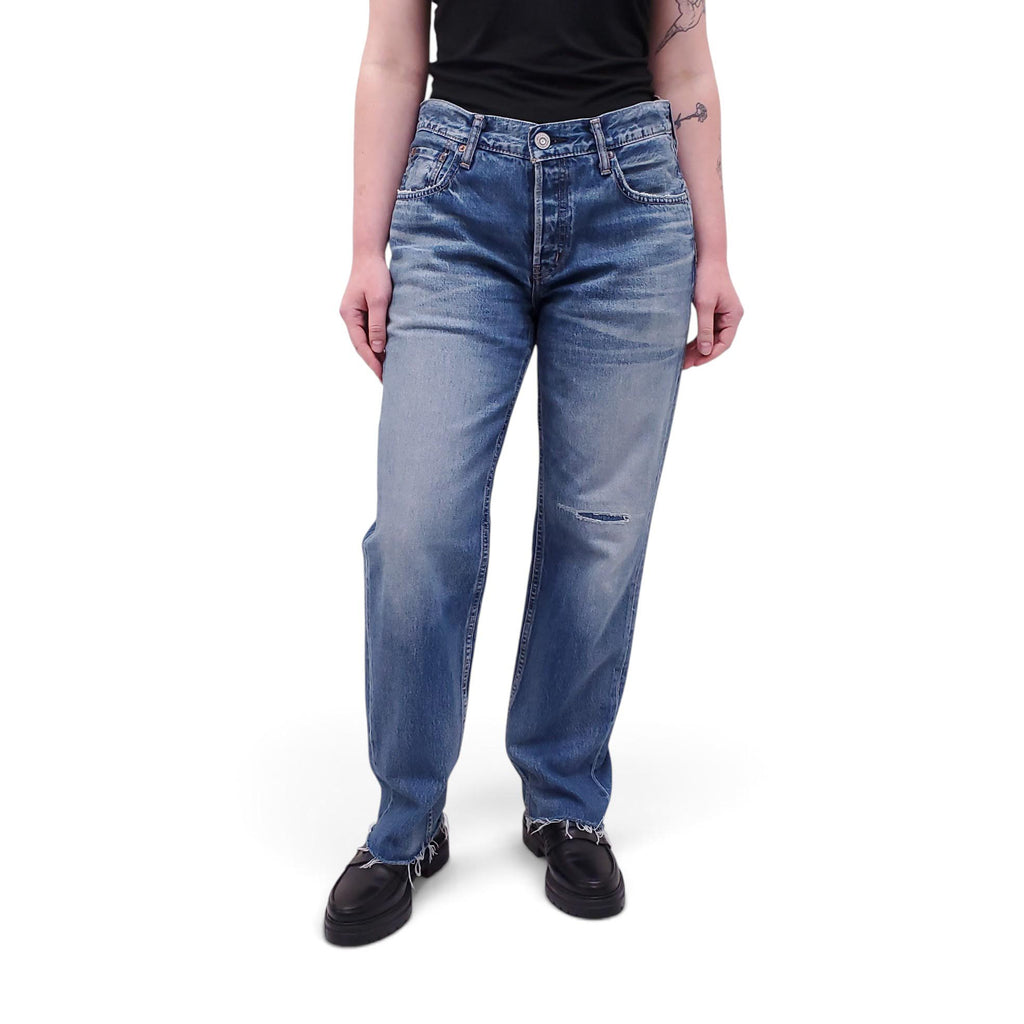 MOUSSY MEDIUM WASH PATCHED KNEE JEANS - SIZE 27