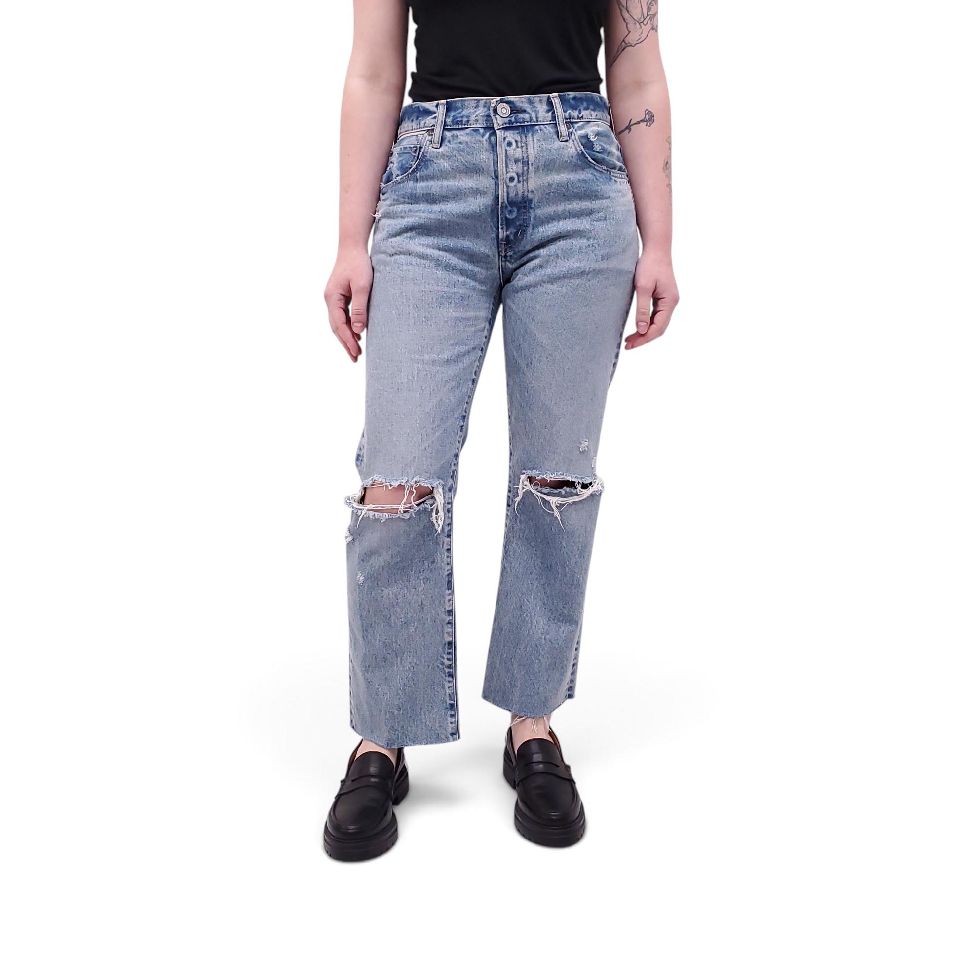 MOUSSY LIGHT WASH DISTRESSED BUTTON FLY JEANS - SIZE 26
