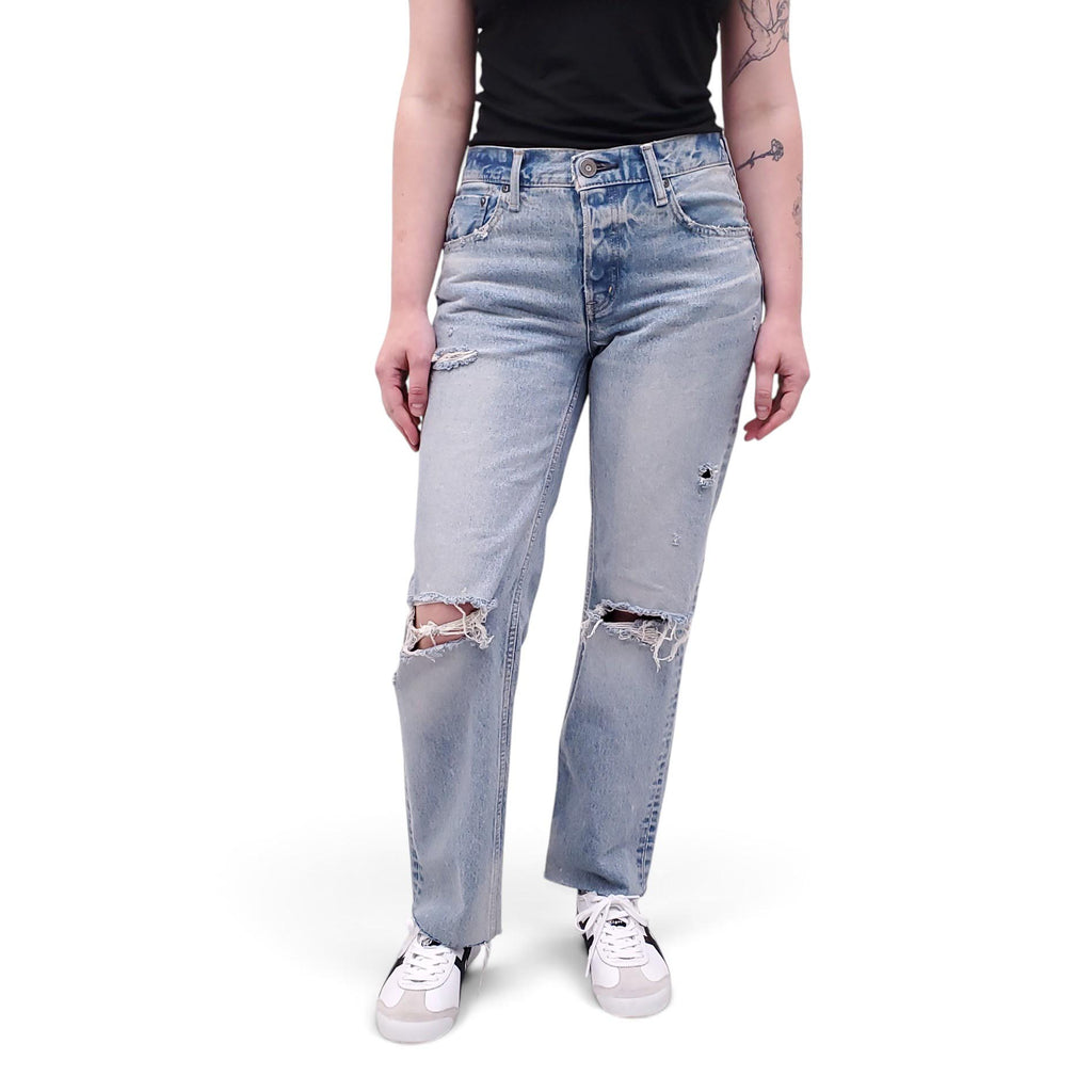 MOUSSY LIGHT WASH DISTRESSED JEANS WITH BUTTON FLY - SIZE 26