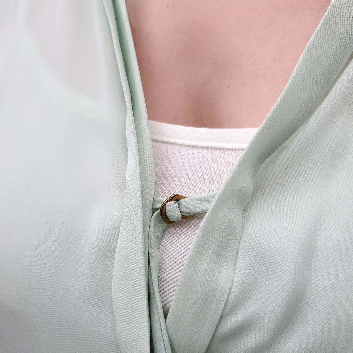 A.L.C. MINT GREEN SILK BLOUSE - SIZE S