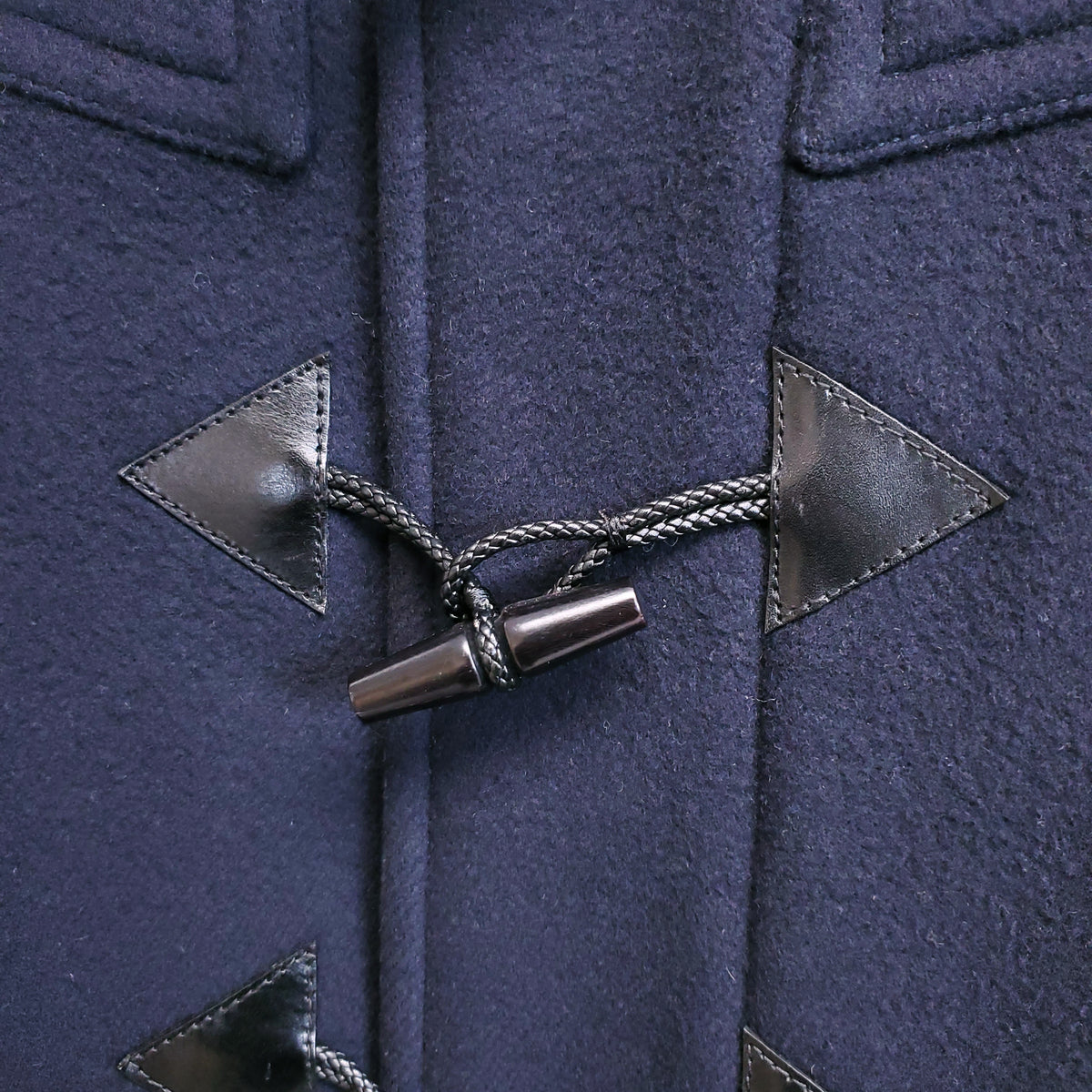 BURBERRY NAVY TOGGLE COAT - SIZE 56