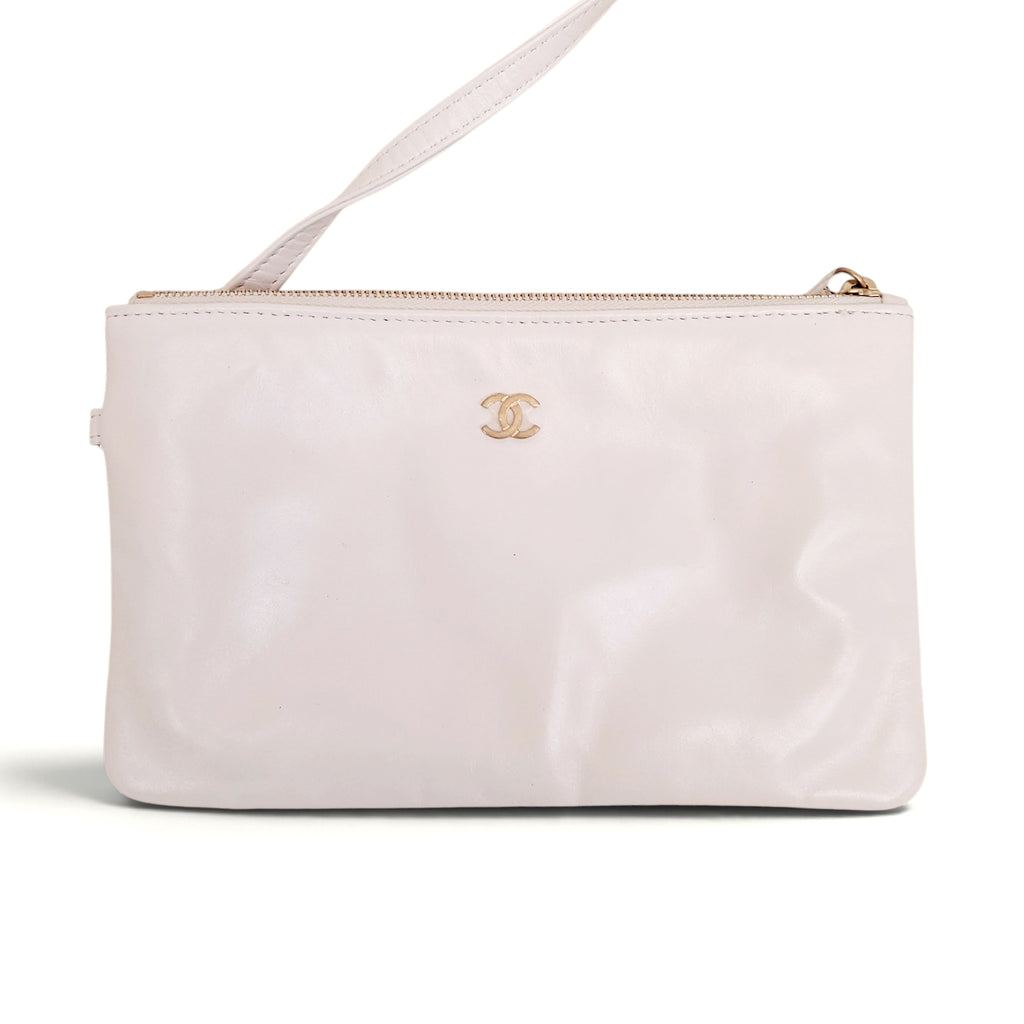 CHANEL CREAM 22 BAG