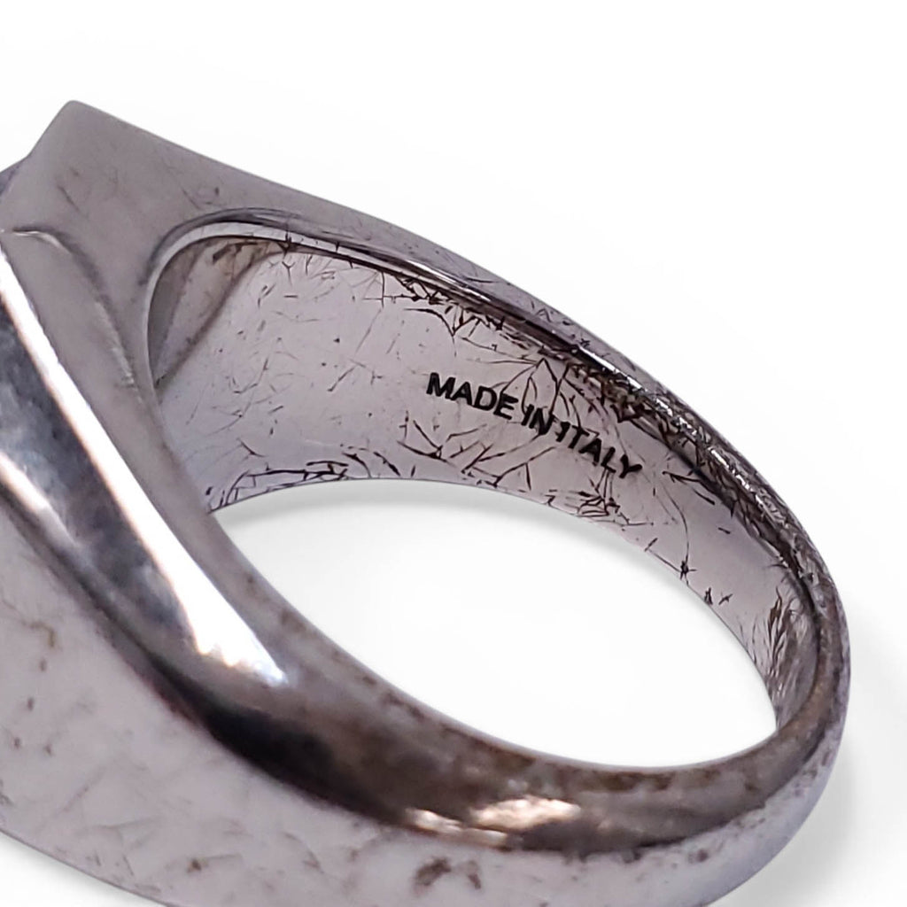 ALEXANDER MCQUEEN UNISEX SILVER AND BLACK SIGNET LOGO RING - SIZE 10
