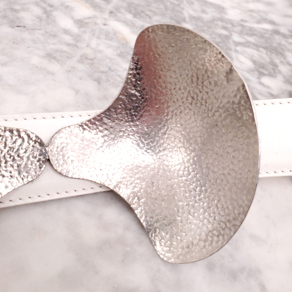 ALEXANDER MCQUEEN WHITE LEATHER BELT WITH SILVER DETAIL - SIZE 85