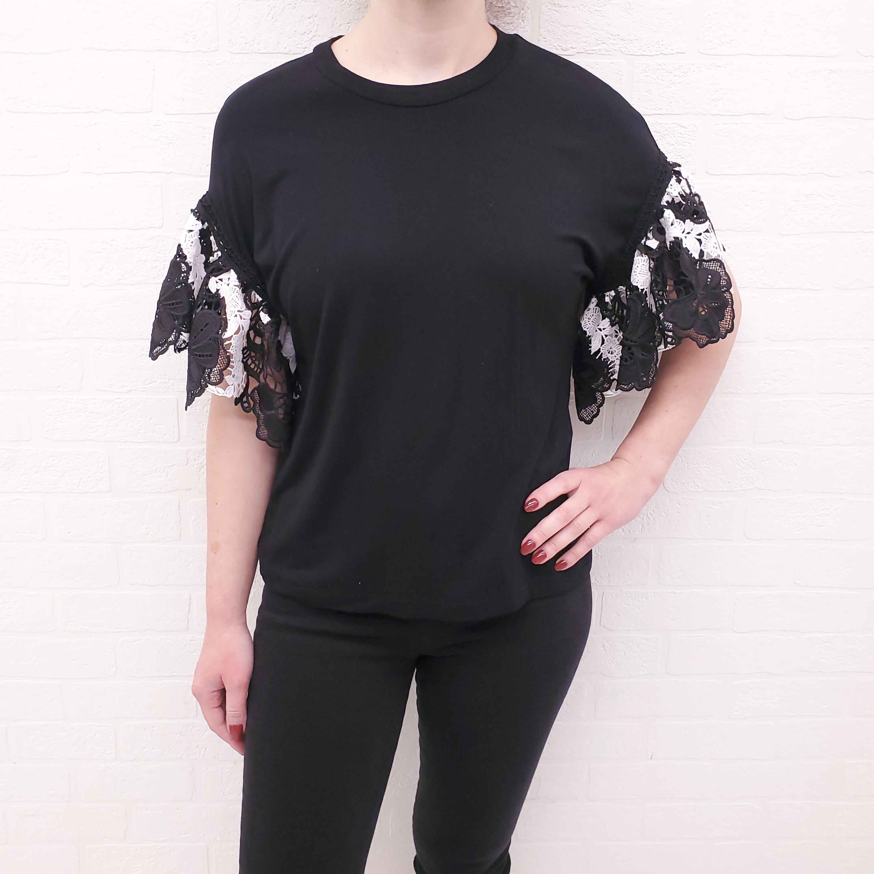 ALEXIS BLACK TOP WITH LACE DETAIL - SIZE M