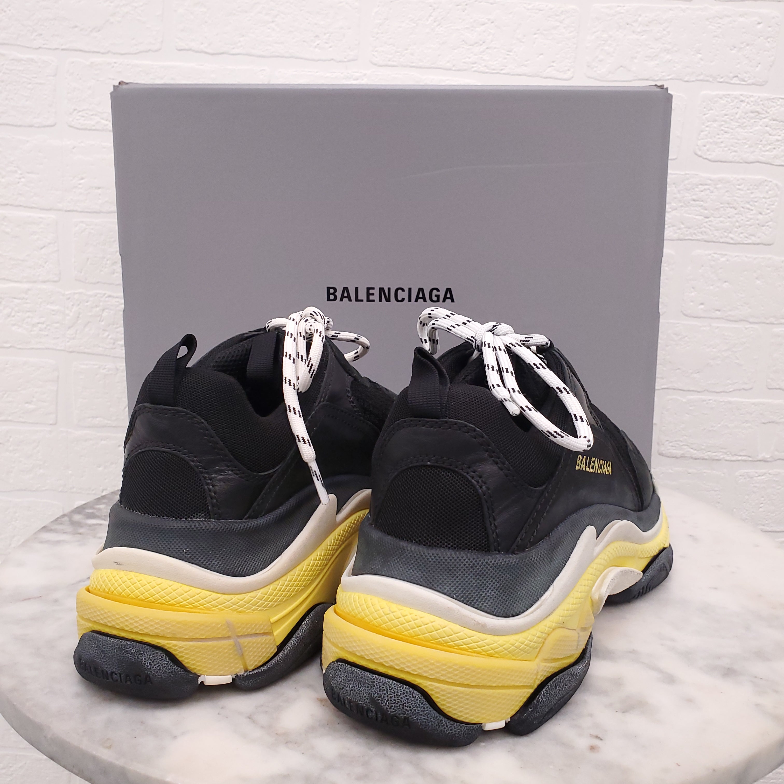 BALENCIAGA BLACK AND YELLOW TRIPLE S SNEAKERS - SIZE 40